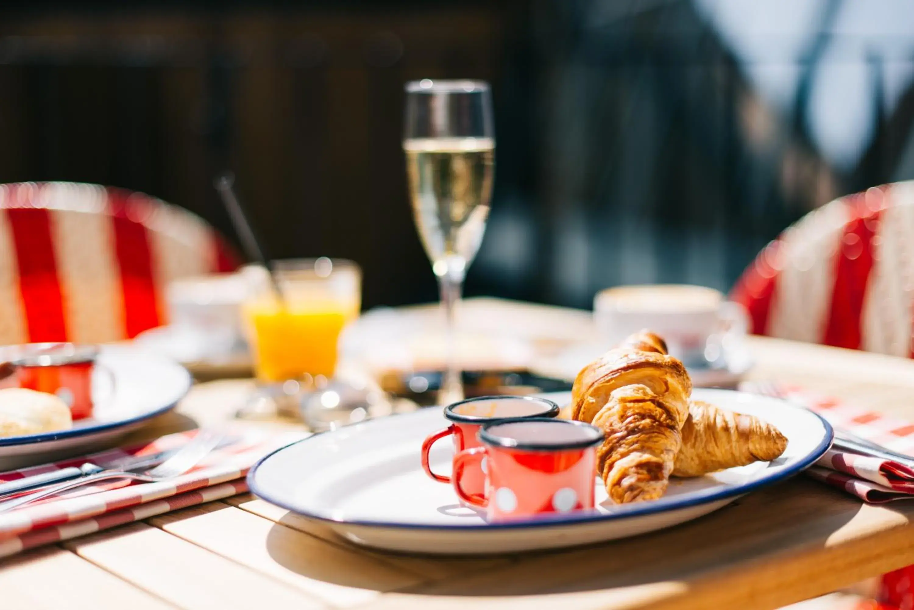 Restaurant/places to eat in PEST-BUDA Design Hotel Restaurant/places to eat in PEST-BUDA Design Hotel