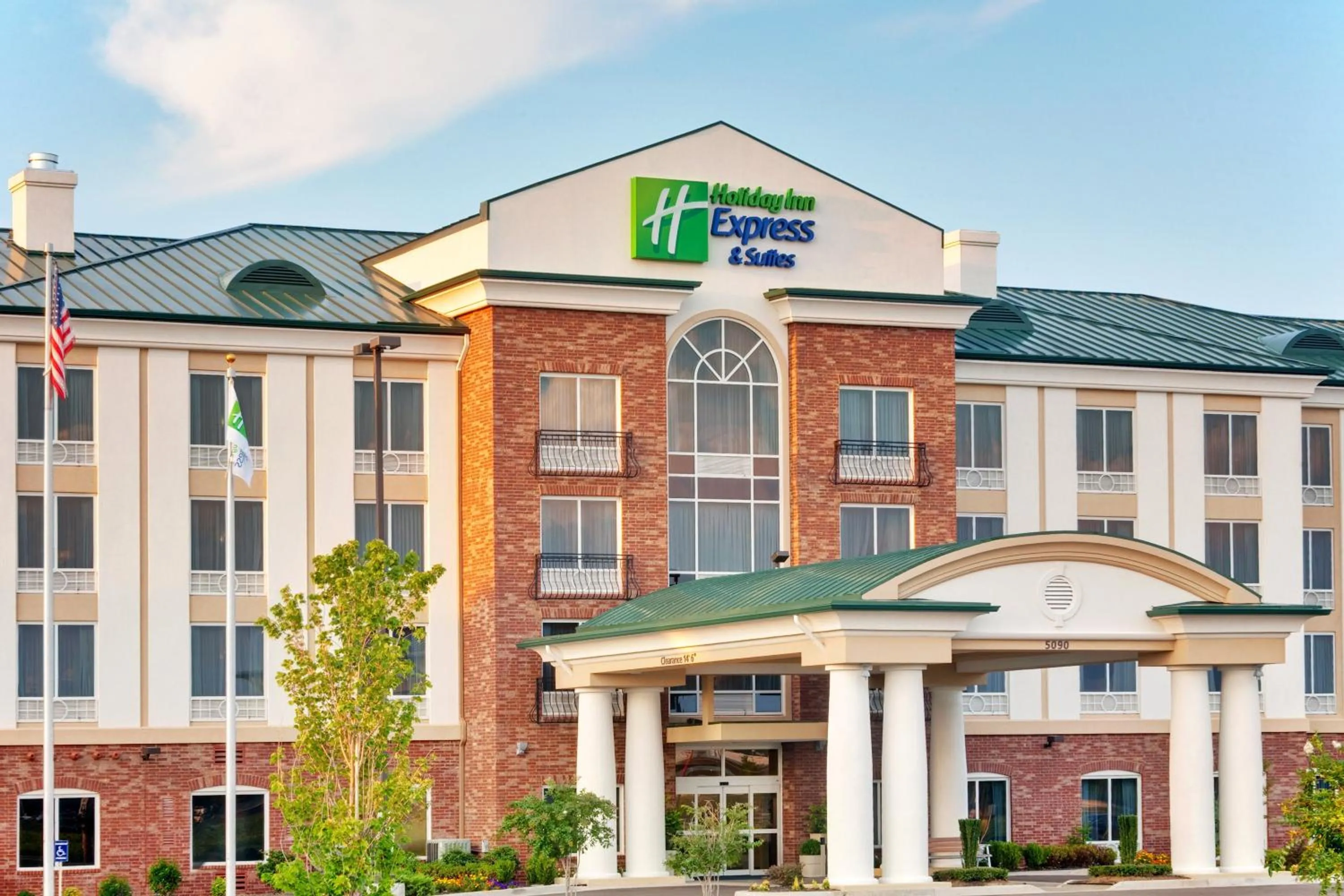 Property building in Holiday Inn Express Hotel & Suites Millington-Memphis Area by IHG