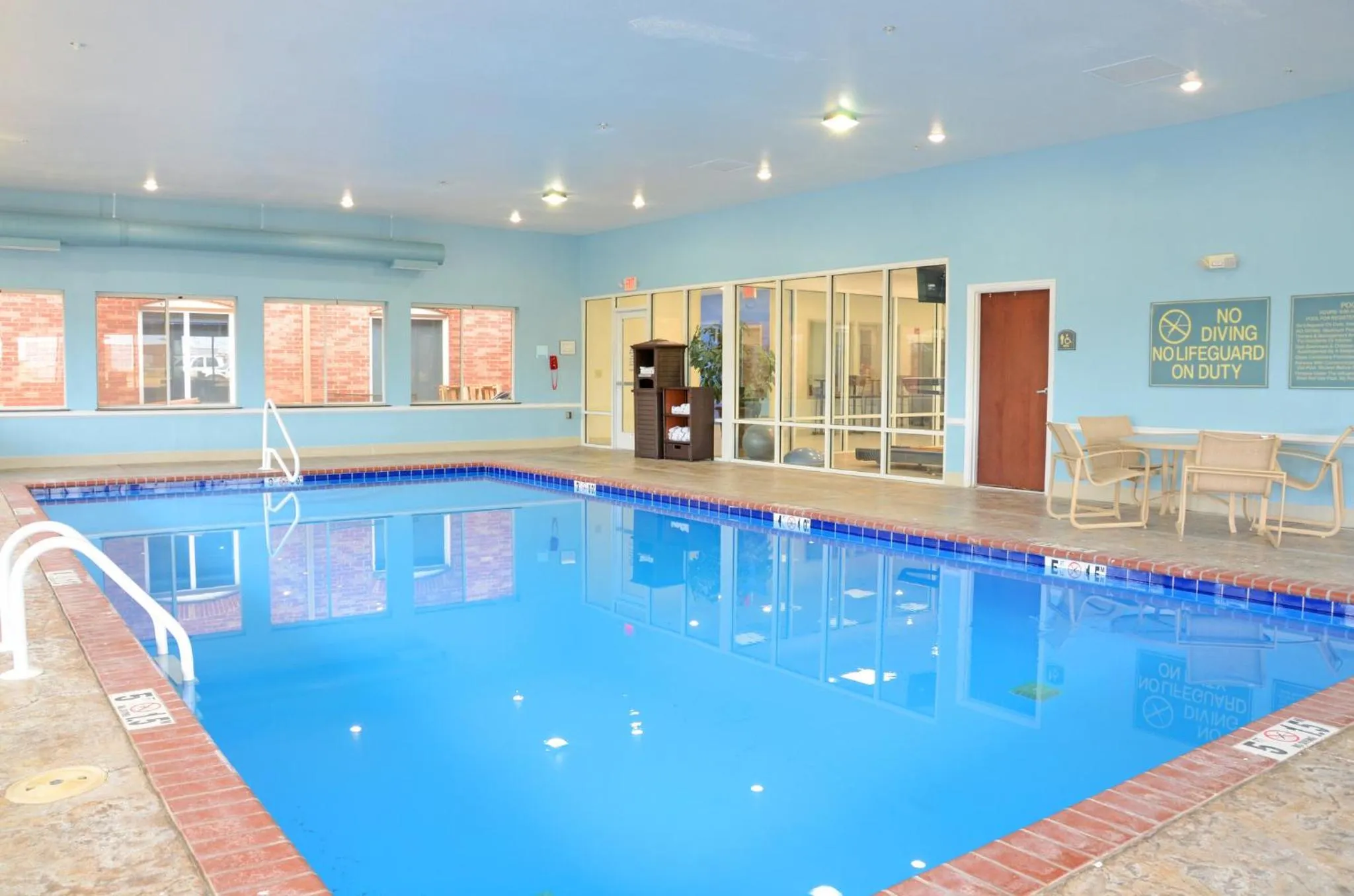 Swimming pool in Holiday Inn Express Hotel & Suites Millington-Memphis Area by IHG