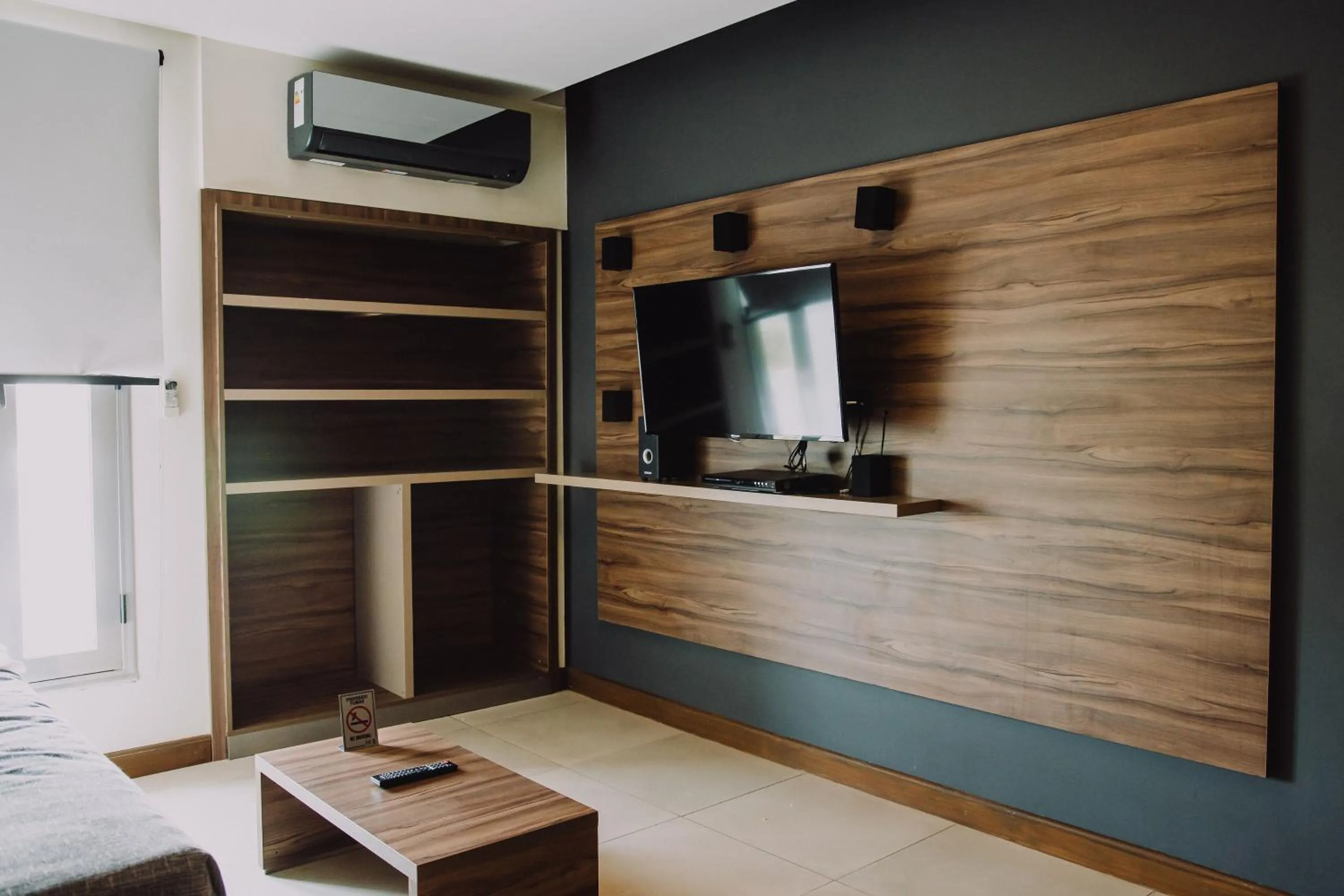 Bed in H1 Apartments Hotel