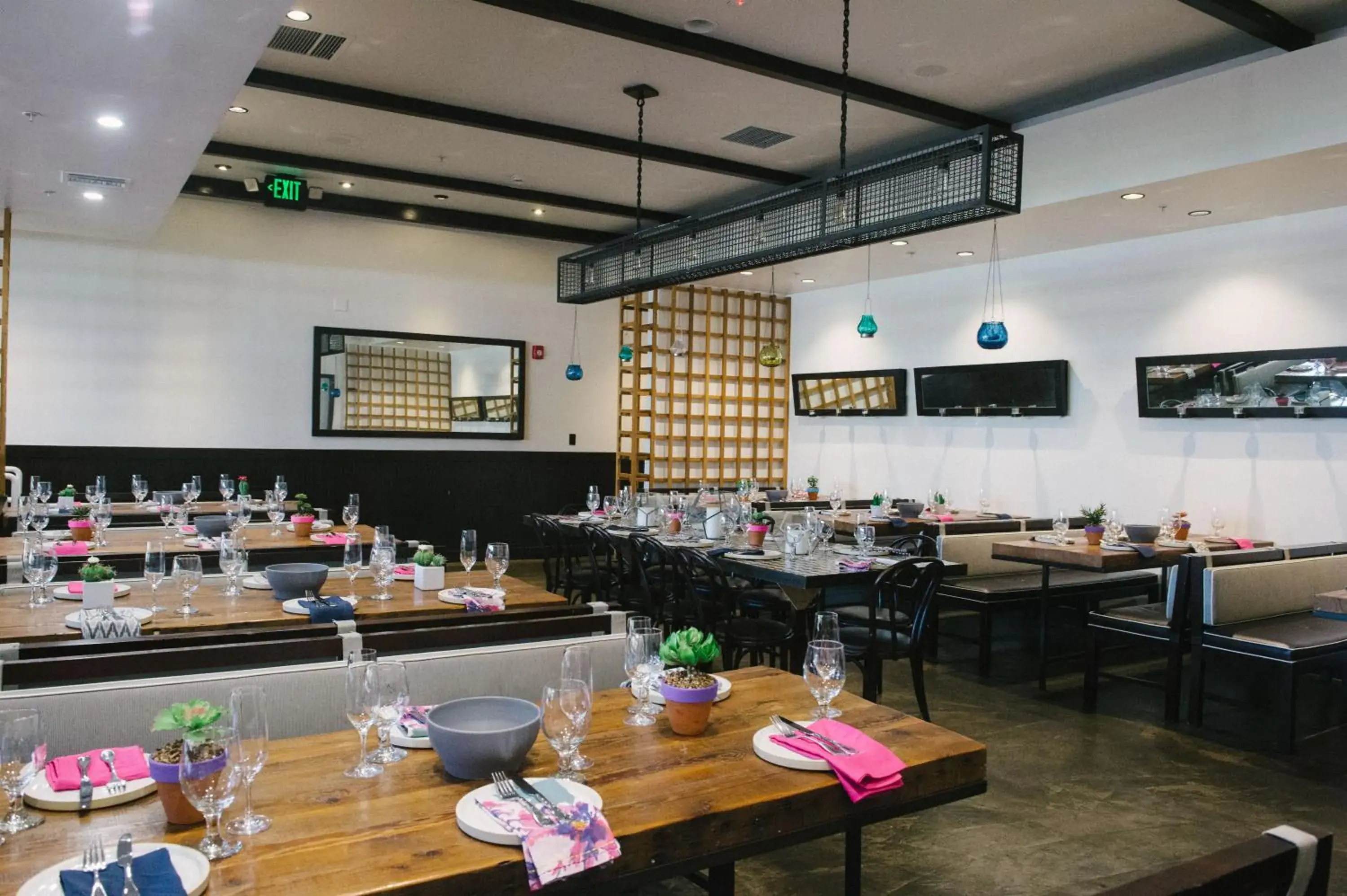 Restaurant/places to eat in The Saguaro Palm Springs Restaurant/places to eat in The Saguaro Palm Springs