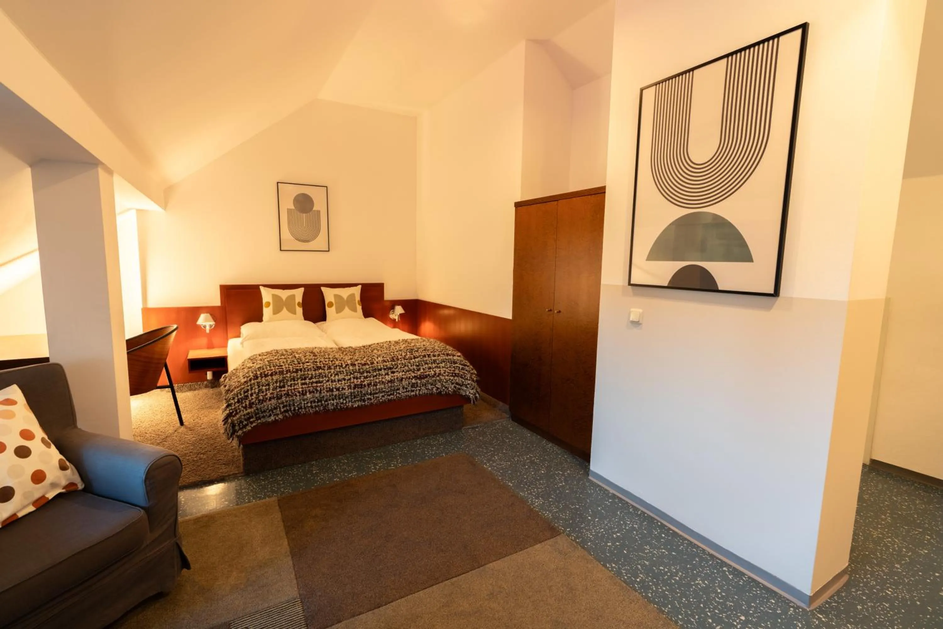 Bed in Hotel Carlton Munich