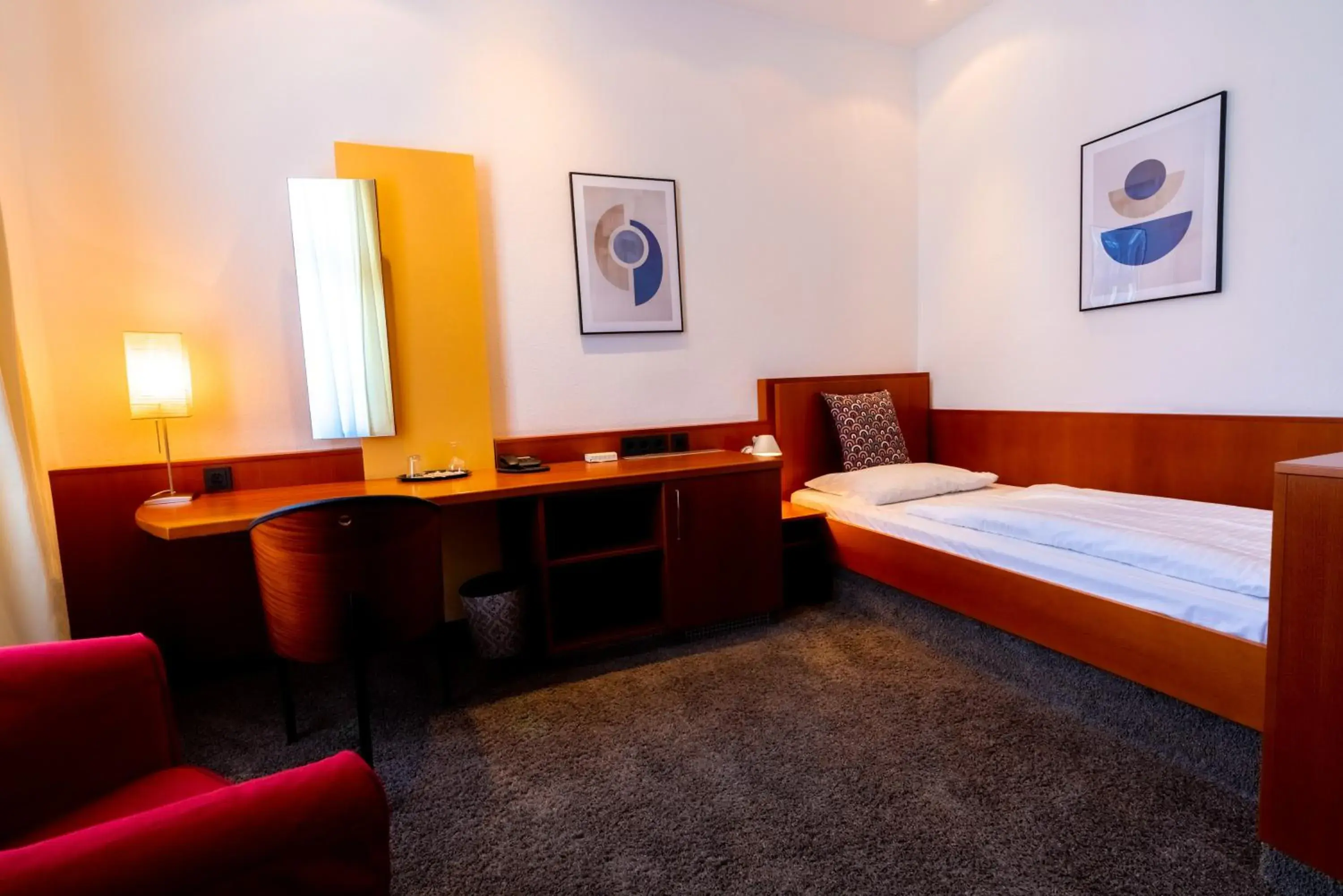 Superior Single Room - single occupancy in Hotel Carlton Munich Superior Single Room - single occupancy in Hotel Carlton Munich