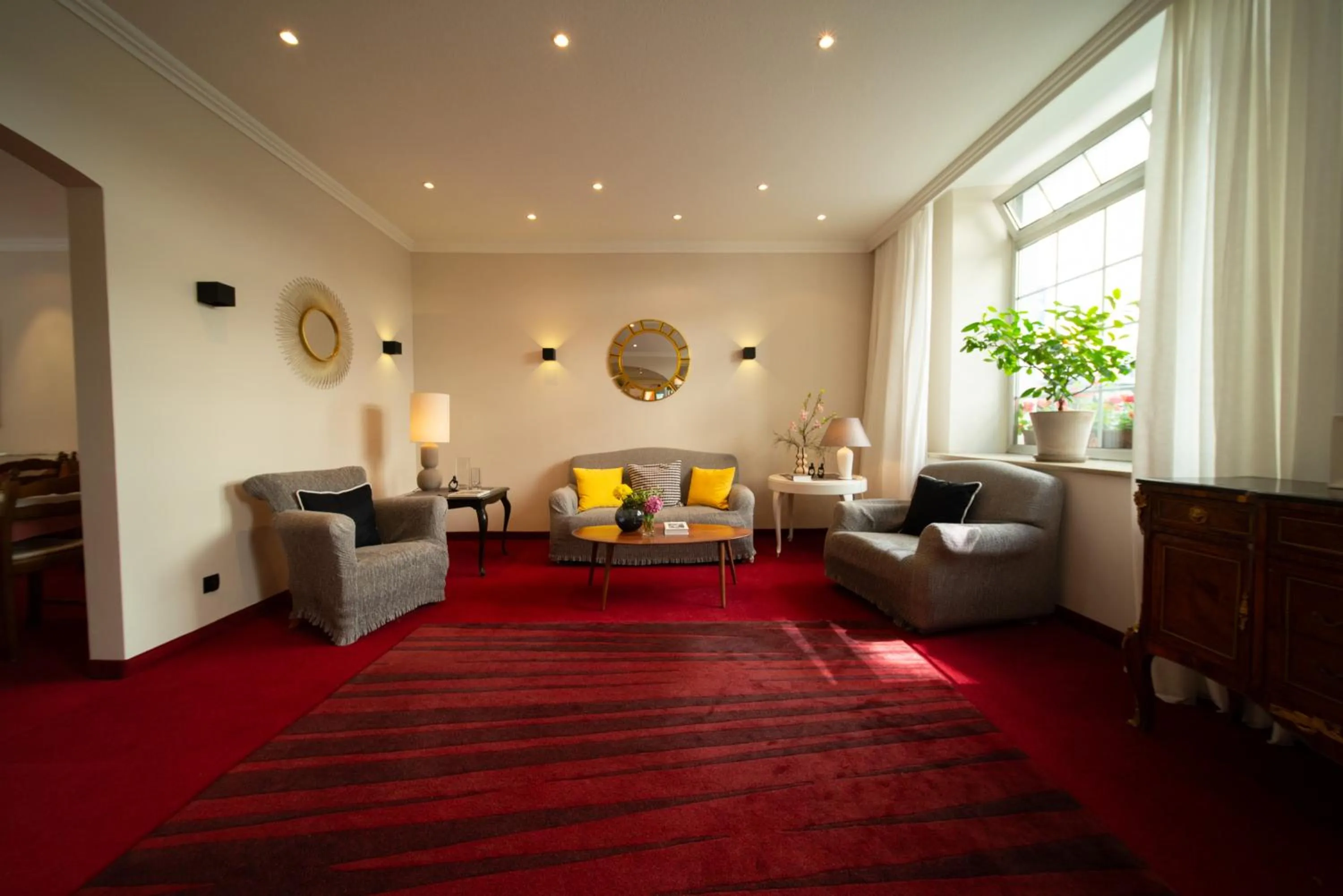 Lobby or reception in Hotel Carlton Munich