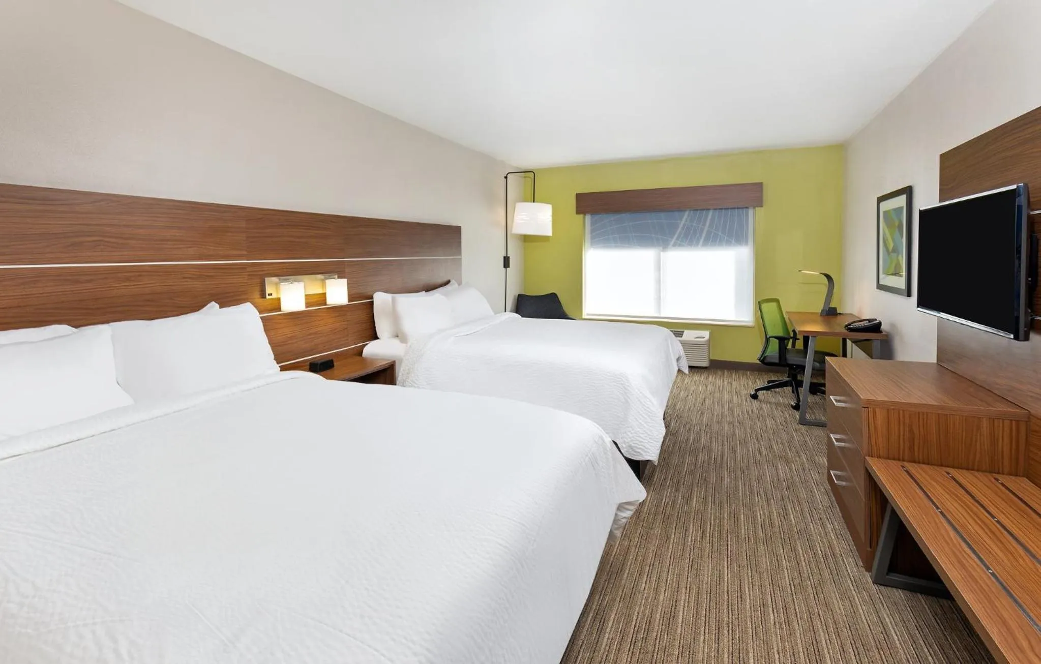 Photo of the whole room, Bed in Holiday Inn Express Hotel & Suites Birmingham - Inverness 280 by IHG