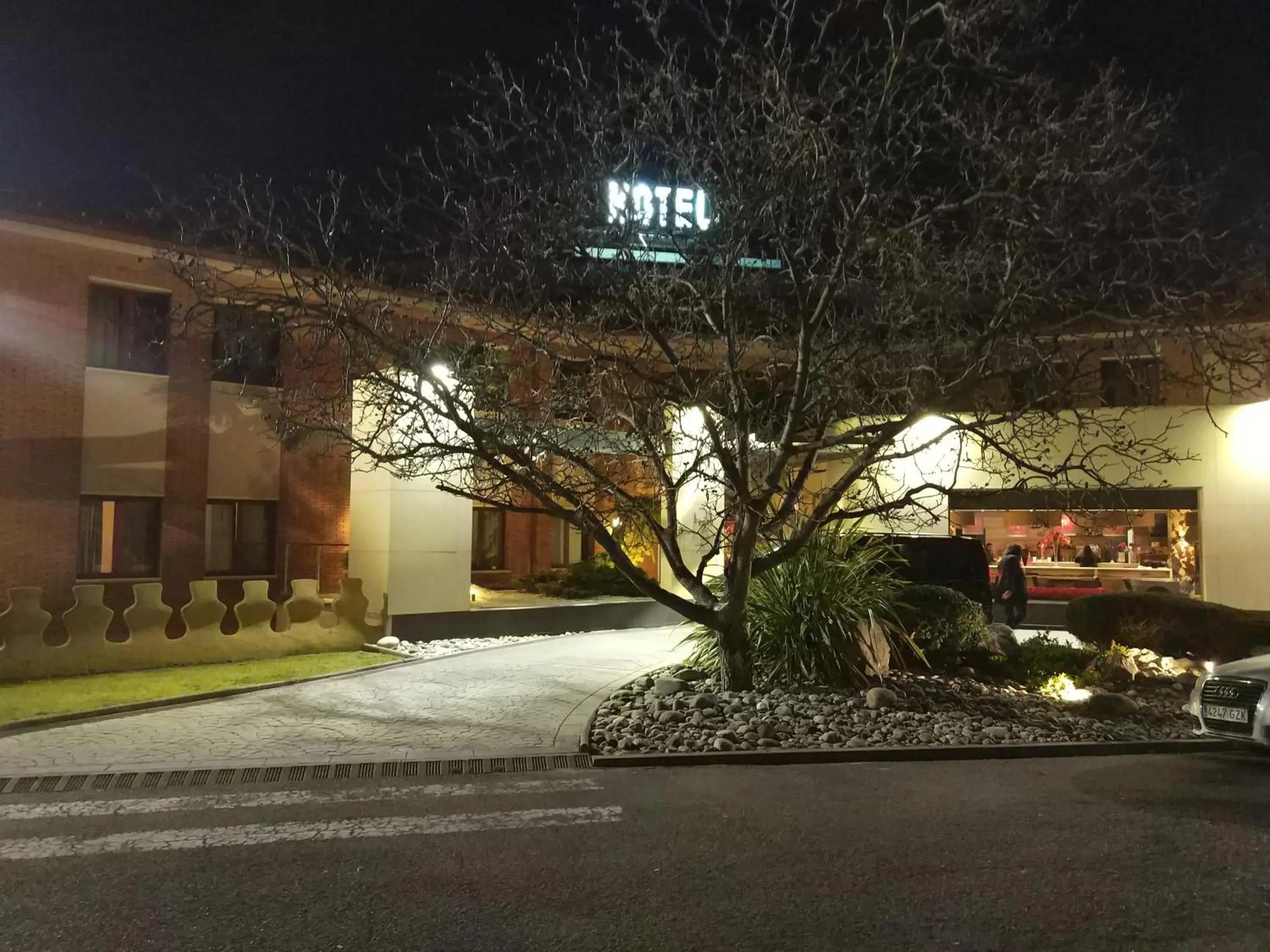 Garden view in Hotel Els Noguers Garden view in Hotel Els Noguers