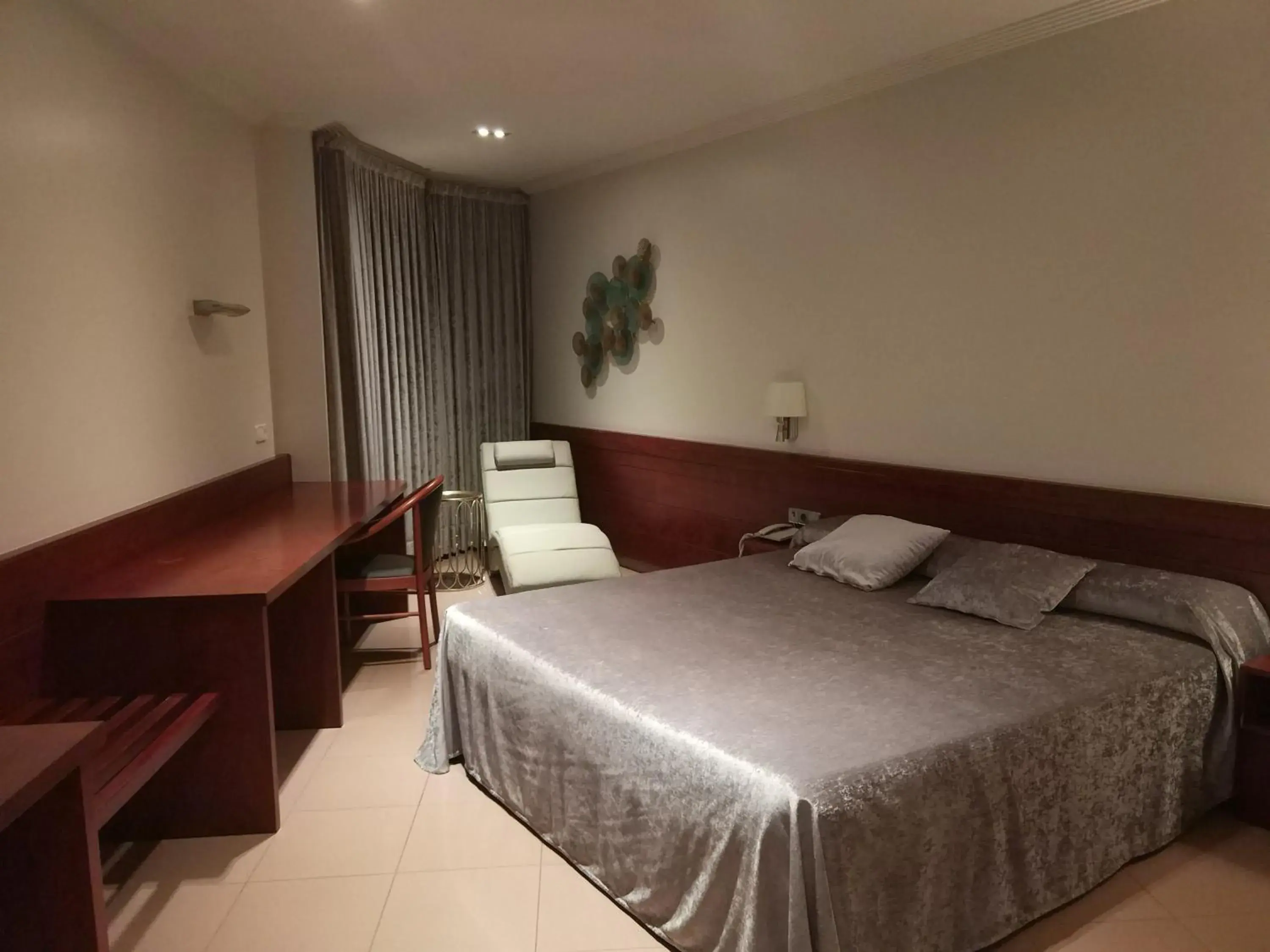 Decorative detail, Bed in Hotel Els Noguers Decorative detail, Bed in Hotel Els Noguers