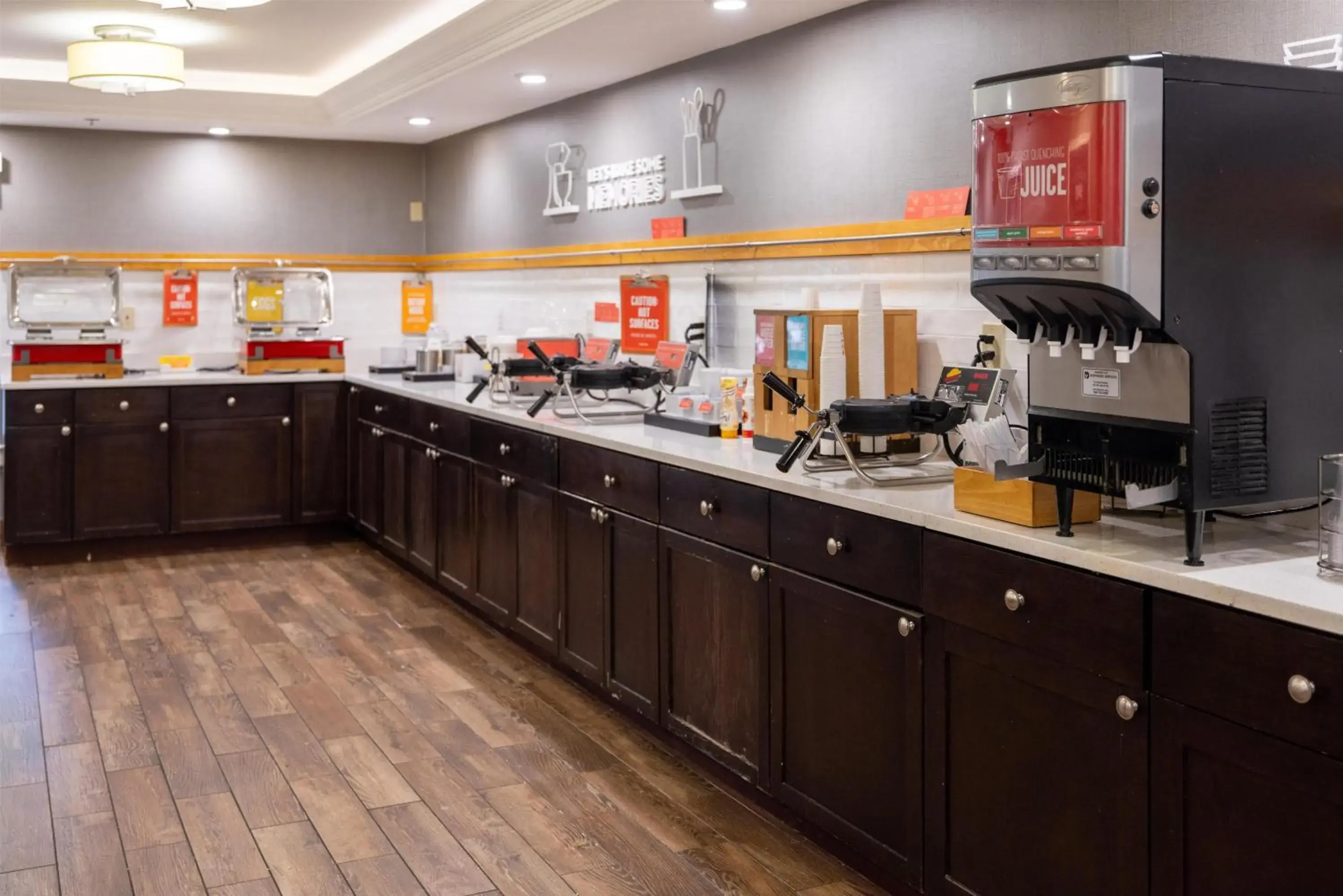 Breakfast in Hampton Inn Portsmouth Central Breakfast in Hampton Inn Portsmouth Central