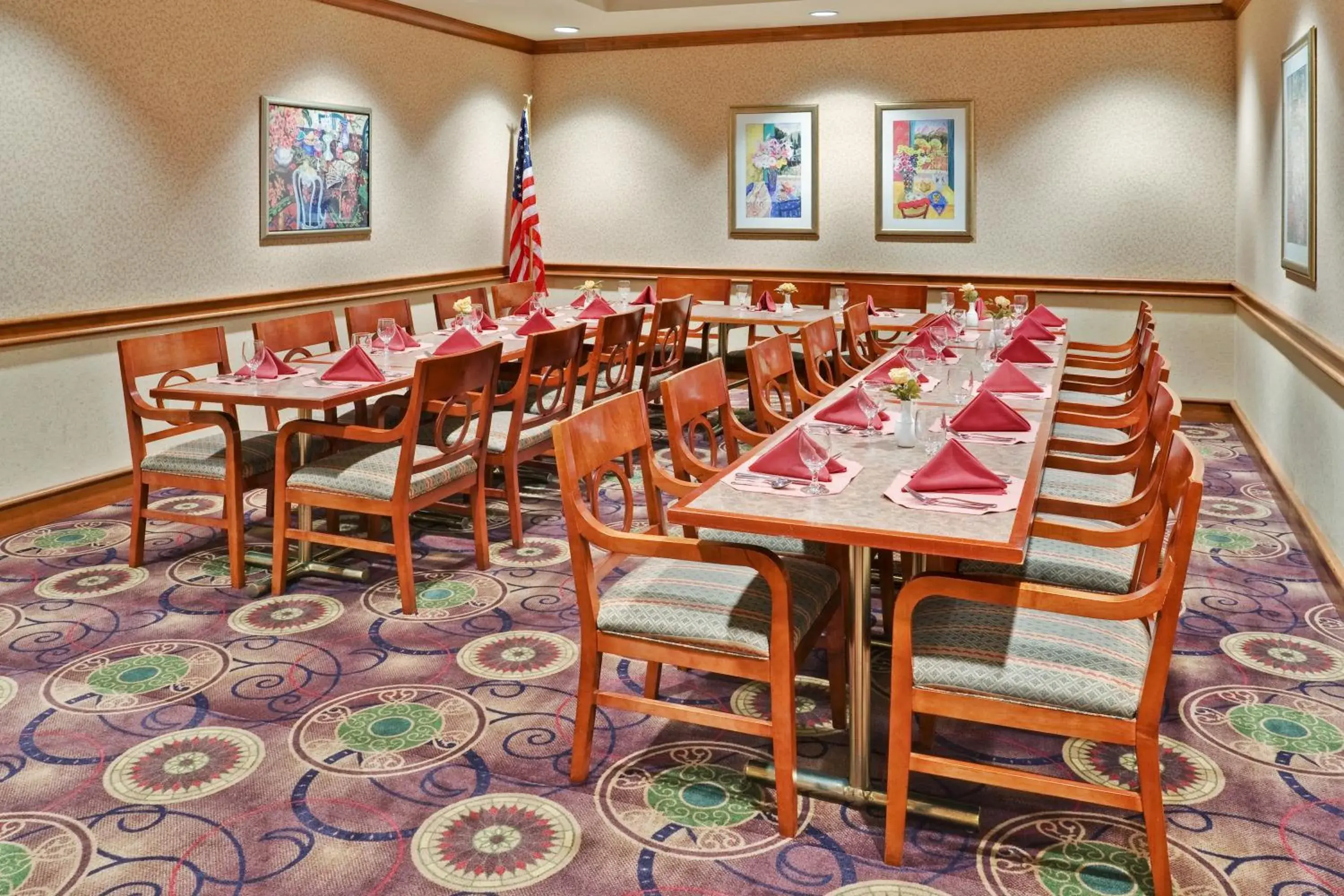 Restaurant/places to eat in Holiday Inn Memphis-University of Memphis, an IHG Hotel Restaurant/places to eat in Holiday Inn Memphis-University of Memphis, an IHG Hotel