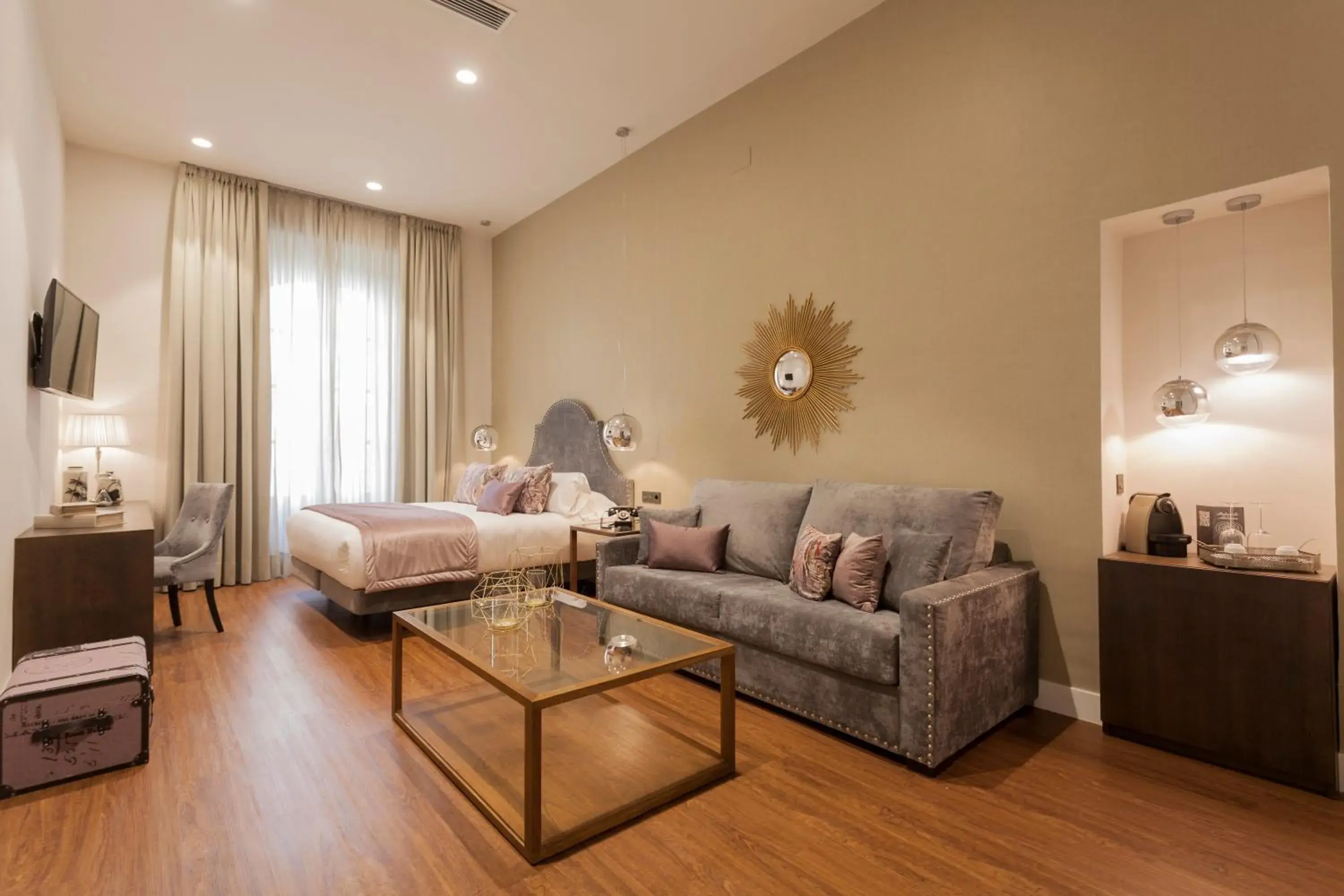 Junior Suite in Hotel Palacete de Alamos Junior Suite in Hotel Palacete de Alamos