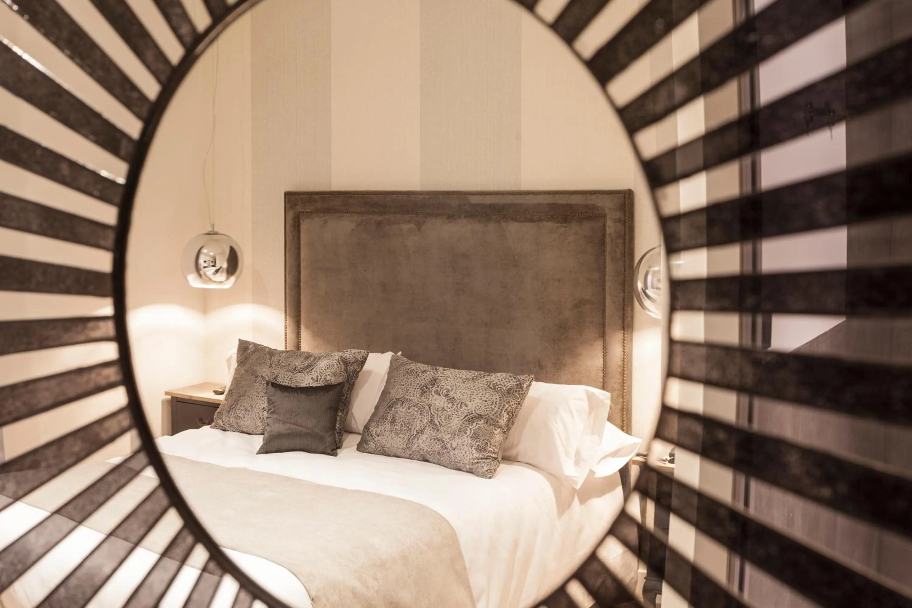 Decorative detail, Bed in Hotel Palacete de Alamos