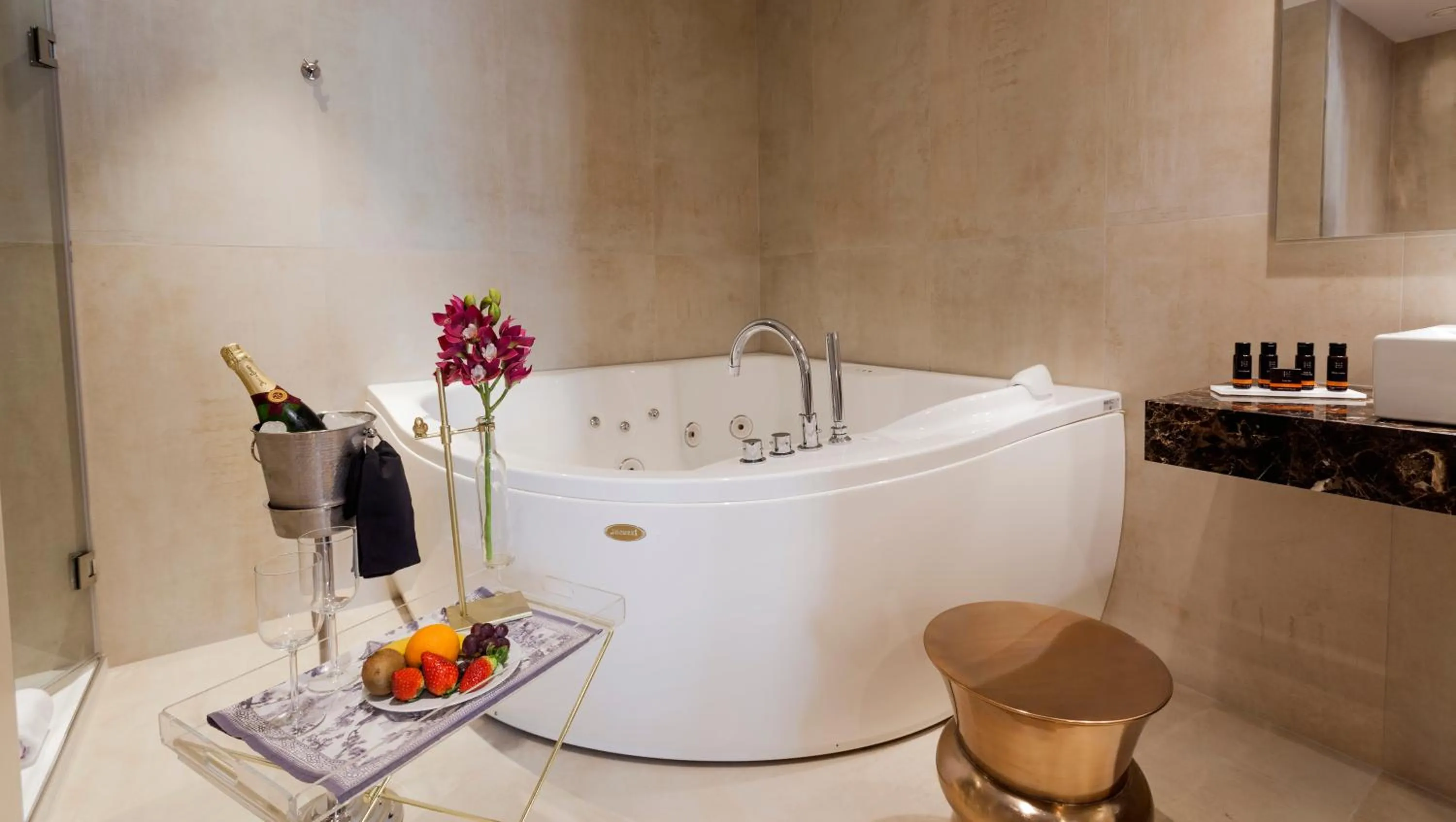 Shower in Hotel Palacete de Alamos