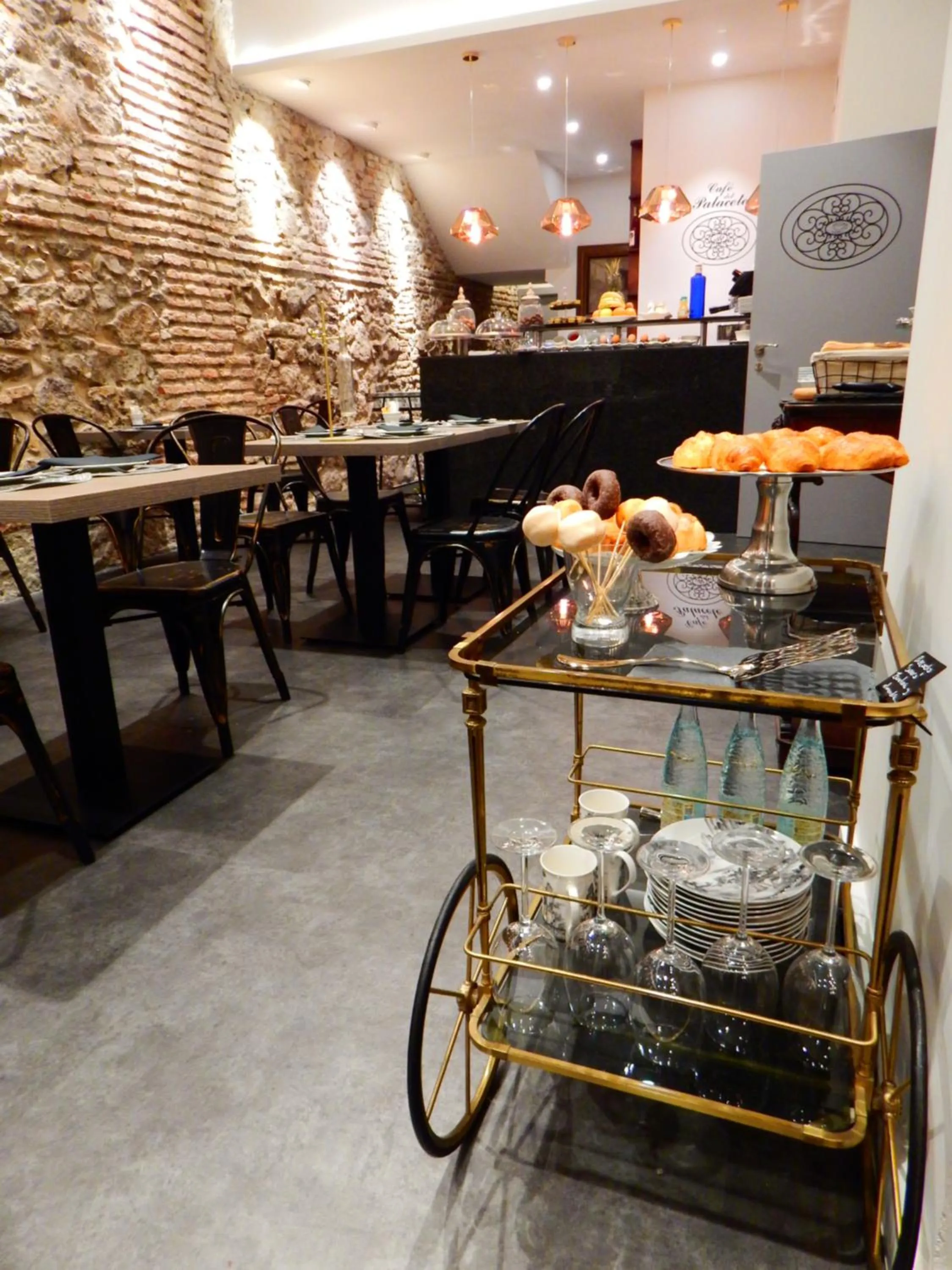 Breakfast in Hotel Palacete de Alamos