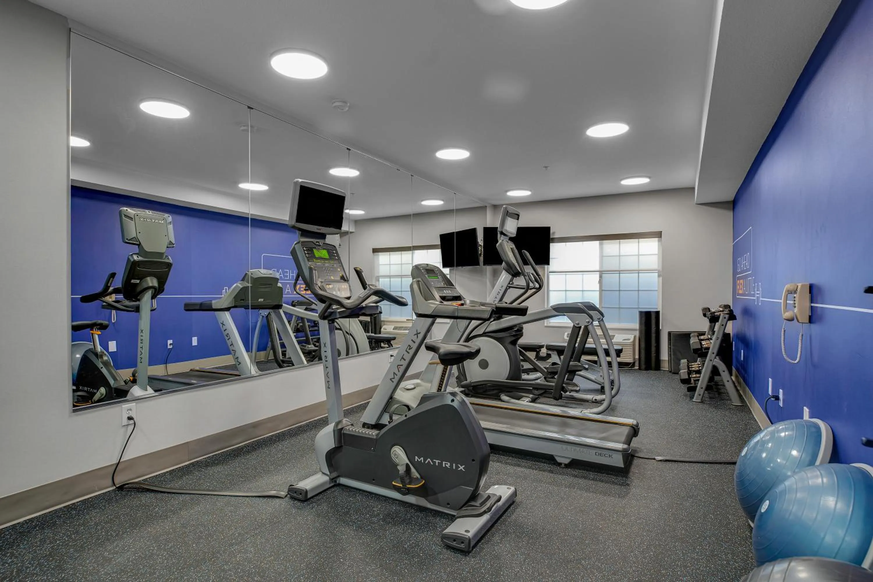 Fitness centre/facilities in Holiday Inn Express Hotel & Suites Portland - Jantzen Beach by IHG