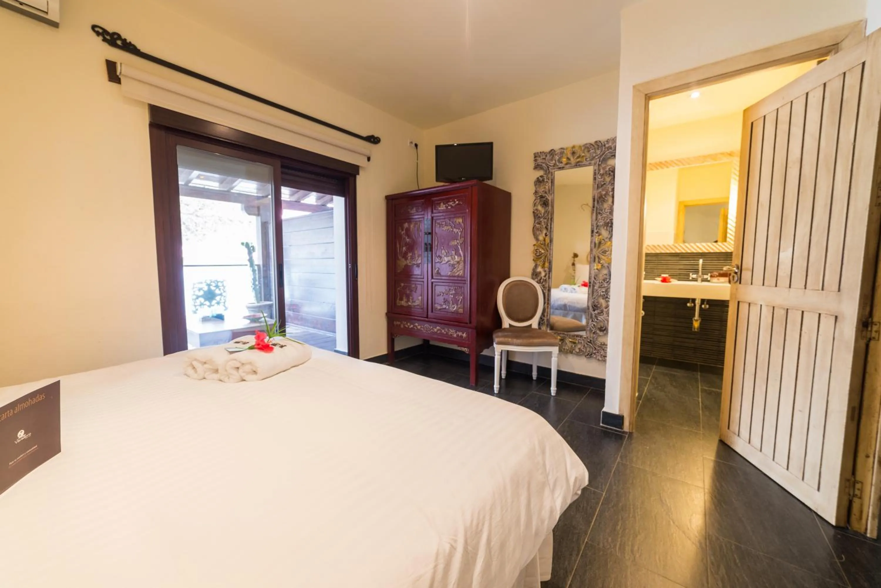 Photo of the whole room, Bed in Hotel Boutique Varadero