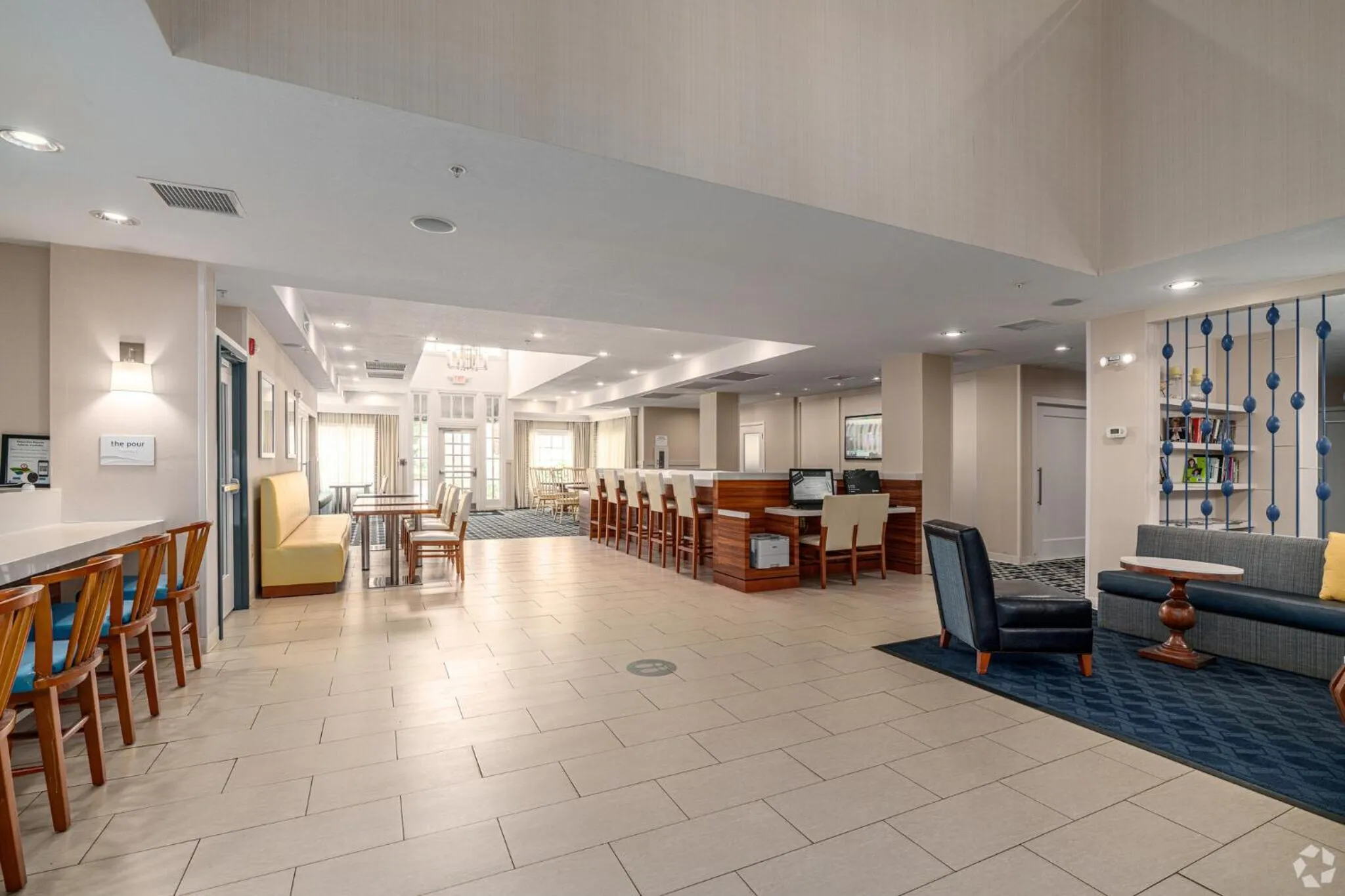 Avia Residences on Lincoln - Extended Stay