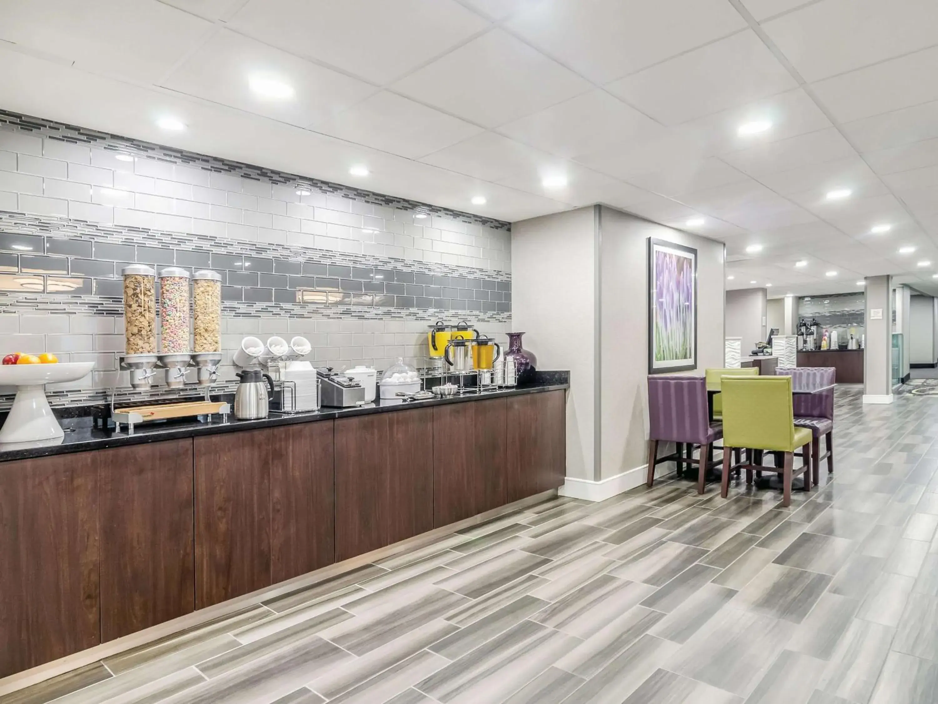 Restaurant/places to eat in La Quinta by Wyndham Myrtle Beach - N. Kings Hwy Restaurant/places to eat in La Quinta by Wyndham Myrtle Beach - N. Kings Hwy