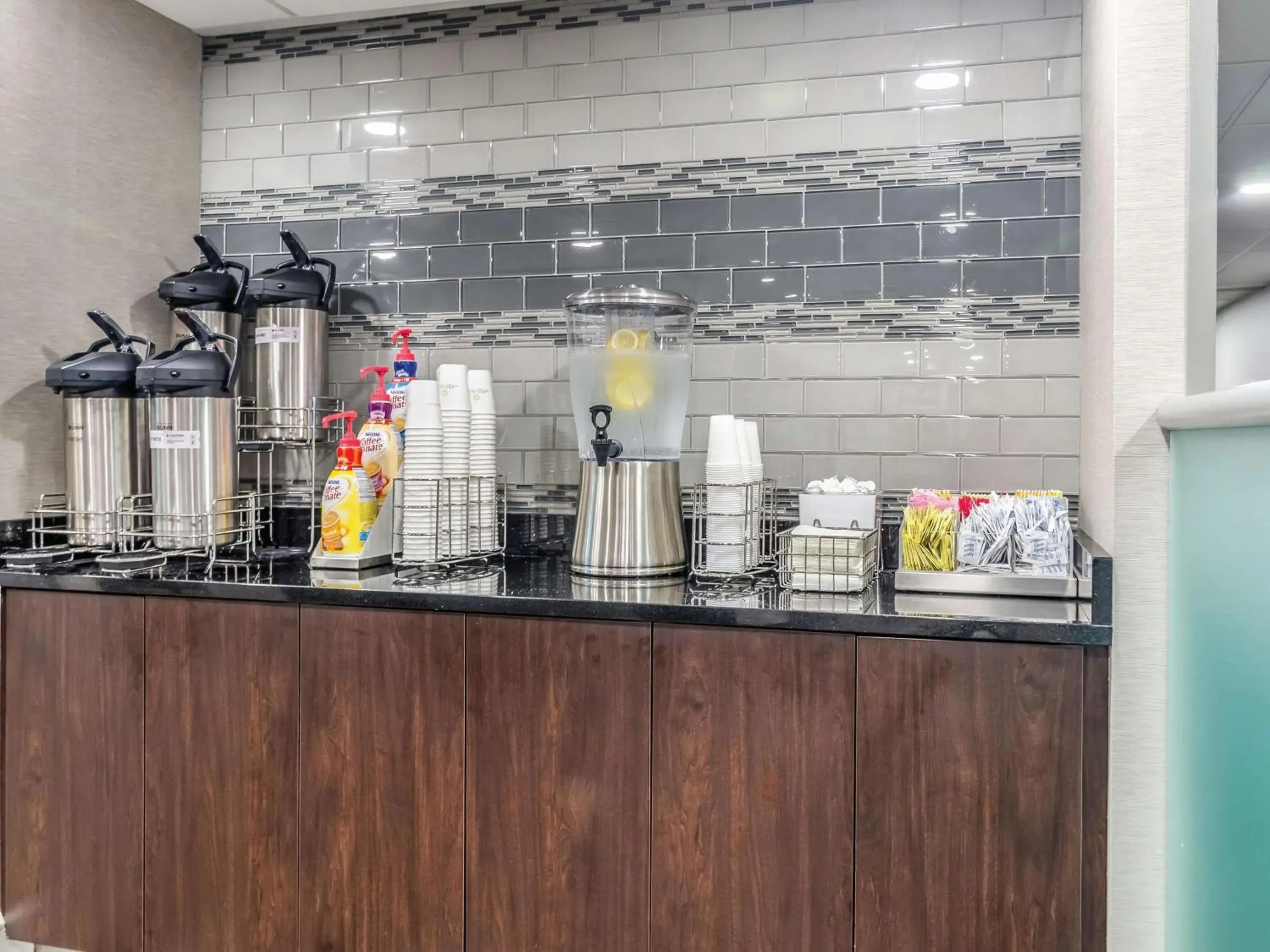 Restaurant/places to eat in La Quinta by Wyndham Myrtle Beach - N. Kings Hwy Restaurant/places to eat in La Quinta by Wyndham Myrtle Beach - N. Kings Hwy