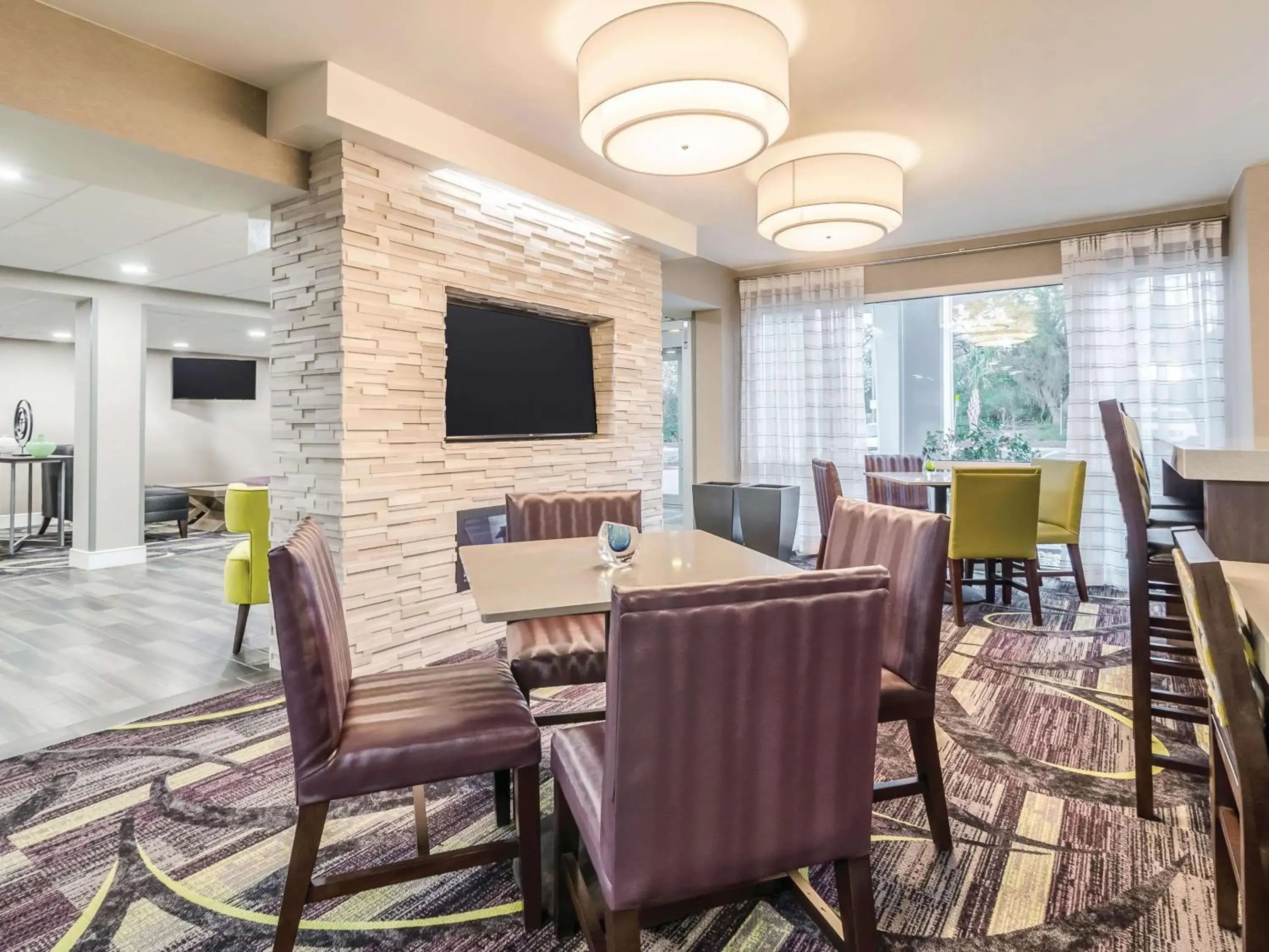 Restaurant/places to eat in La Quinta by Wyndham Myrtle Beach - N. Kings Hwy Restaurant/places to eat in La Quinta by Wyndham Myrtle Beach - N. Kings Hwy