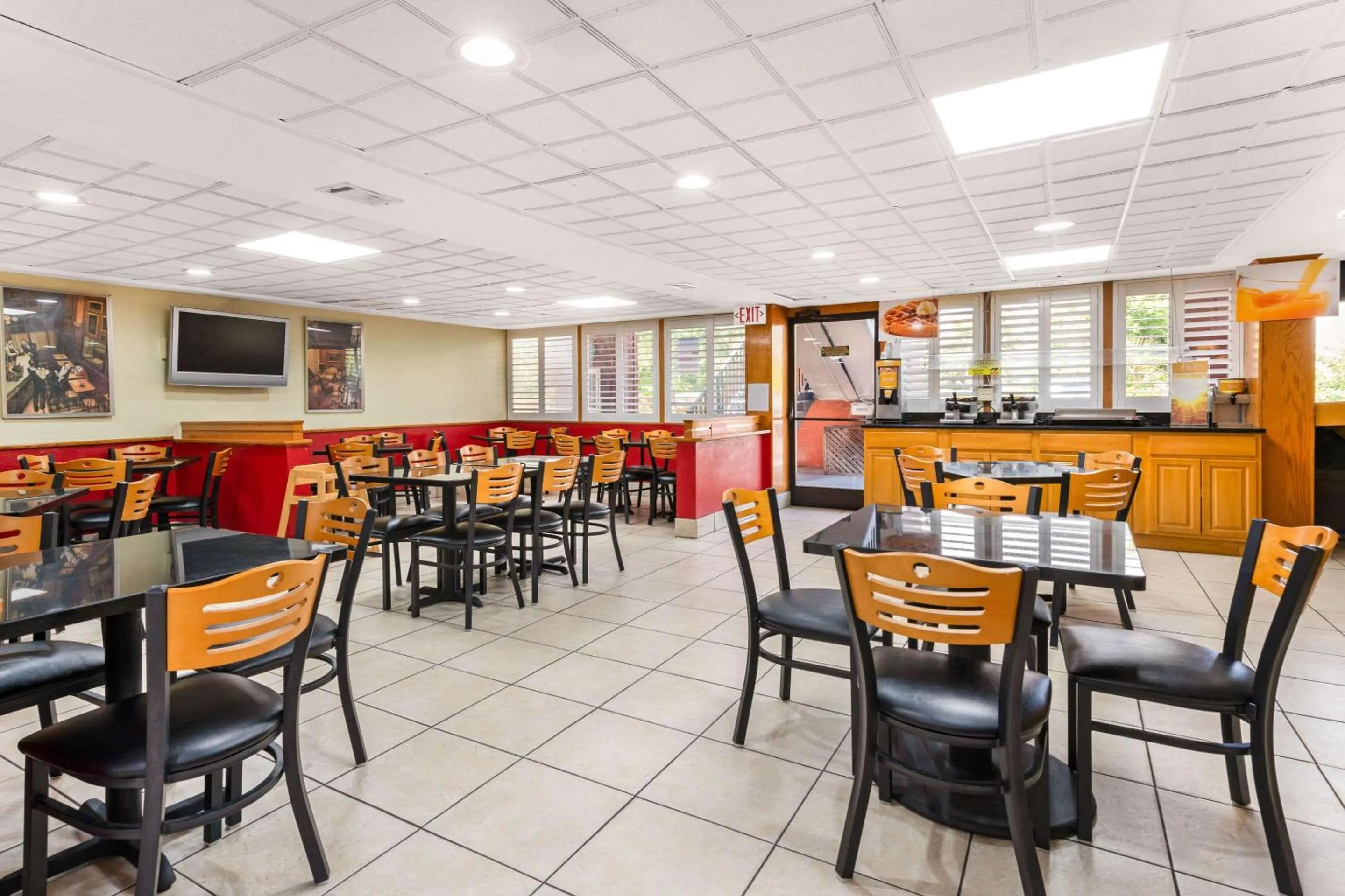 Restaurant/places to eat in Quality Inn & Suites Orlando Airport