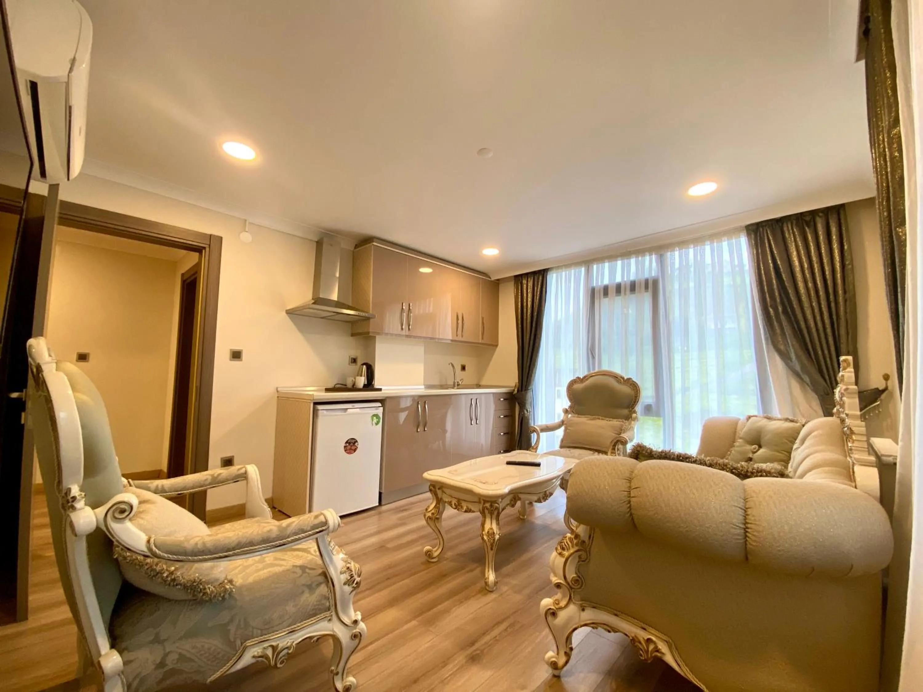 Living room, Seating Area in Caykent Suites Deluxe Hotel