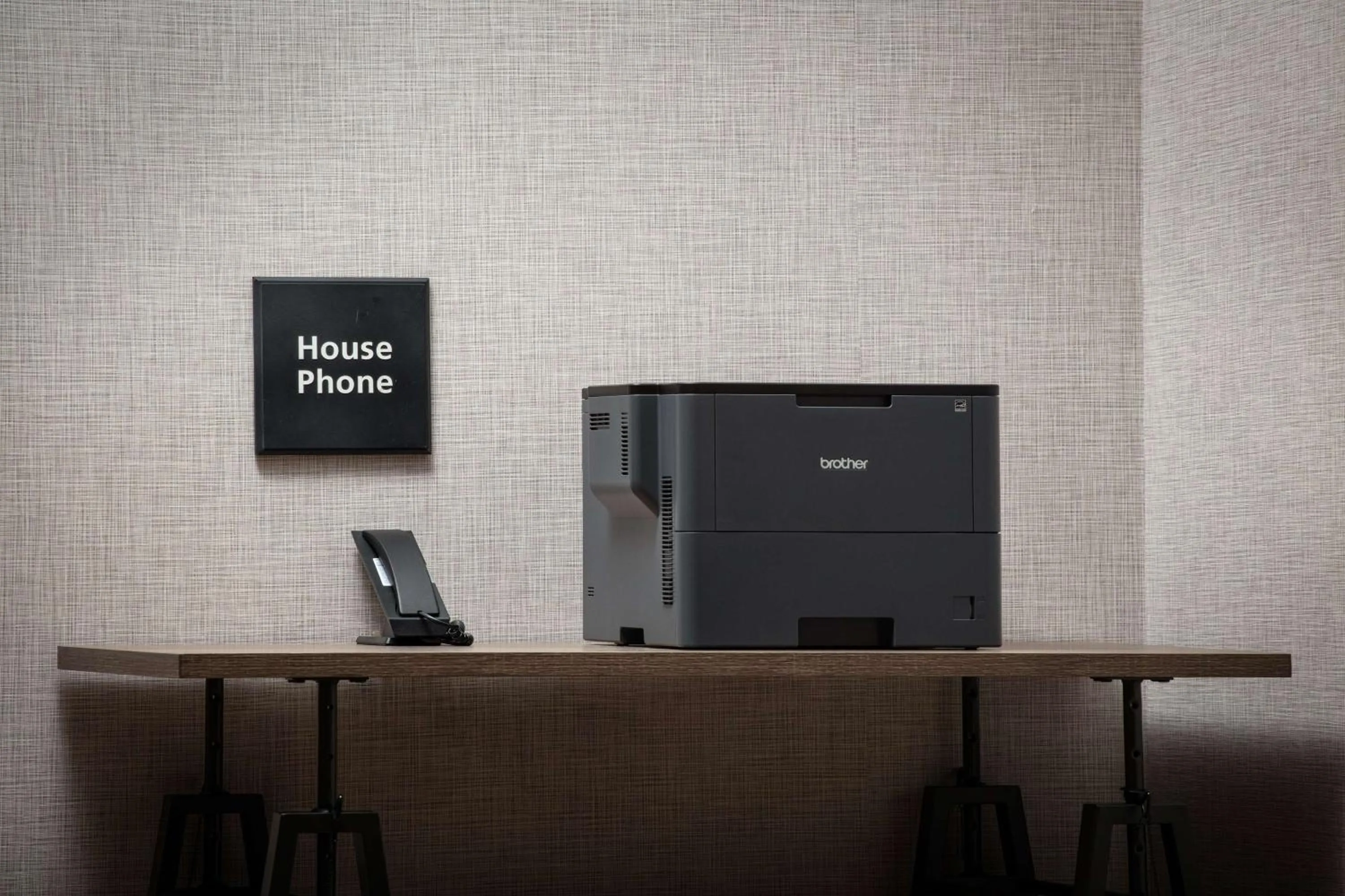 Business facilities in Hampton Inn Medford