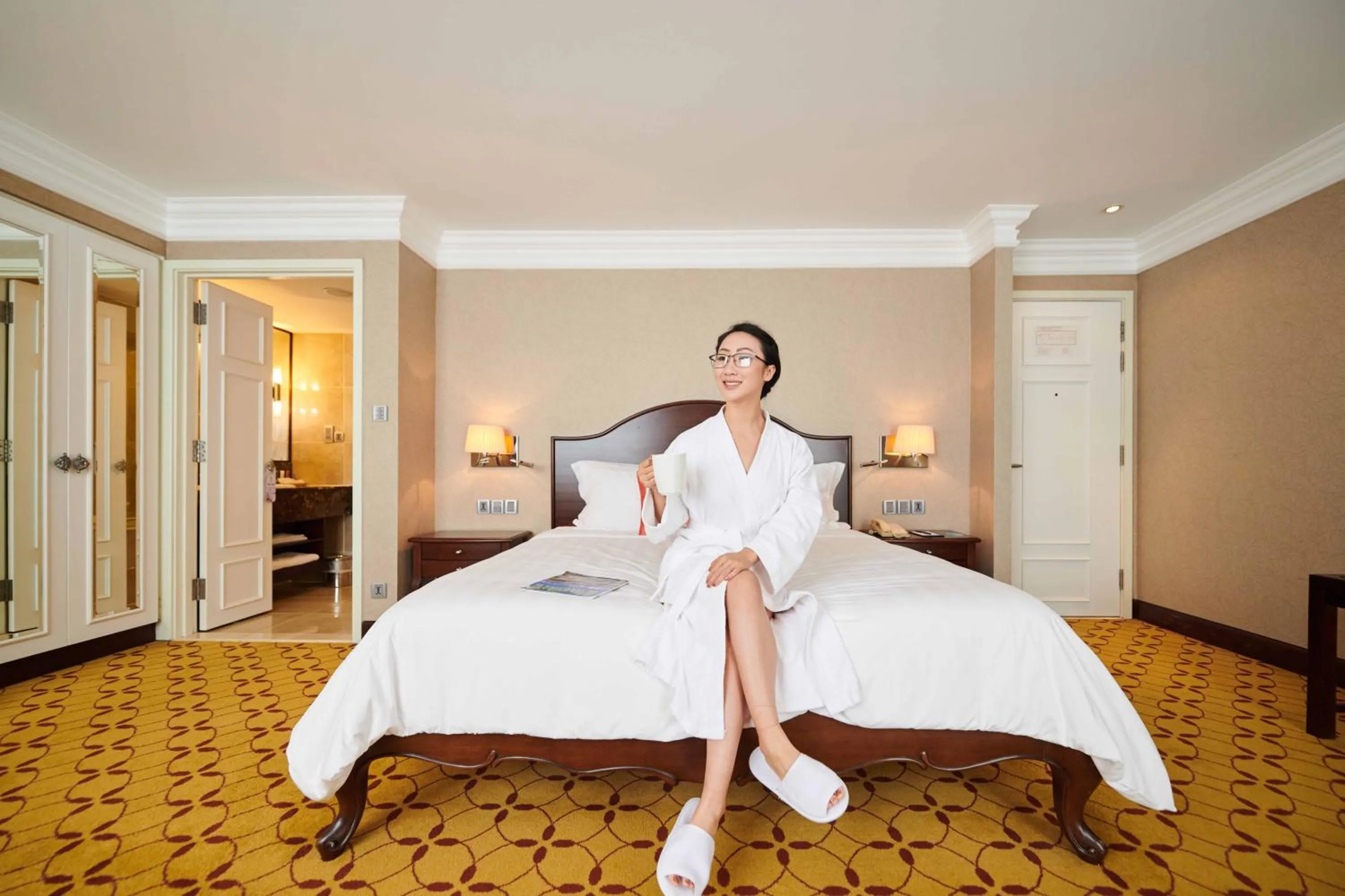 Bathroom, Bed in Eastin Grand Hotel Saigon