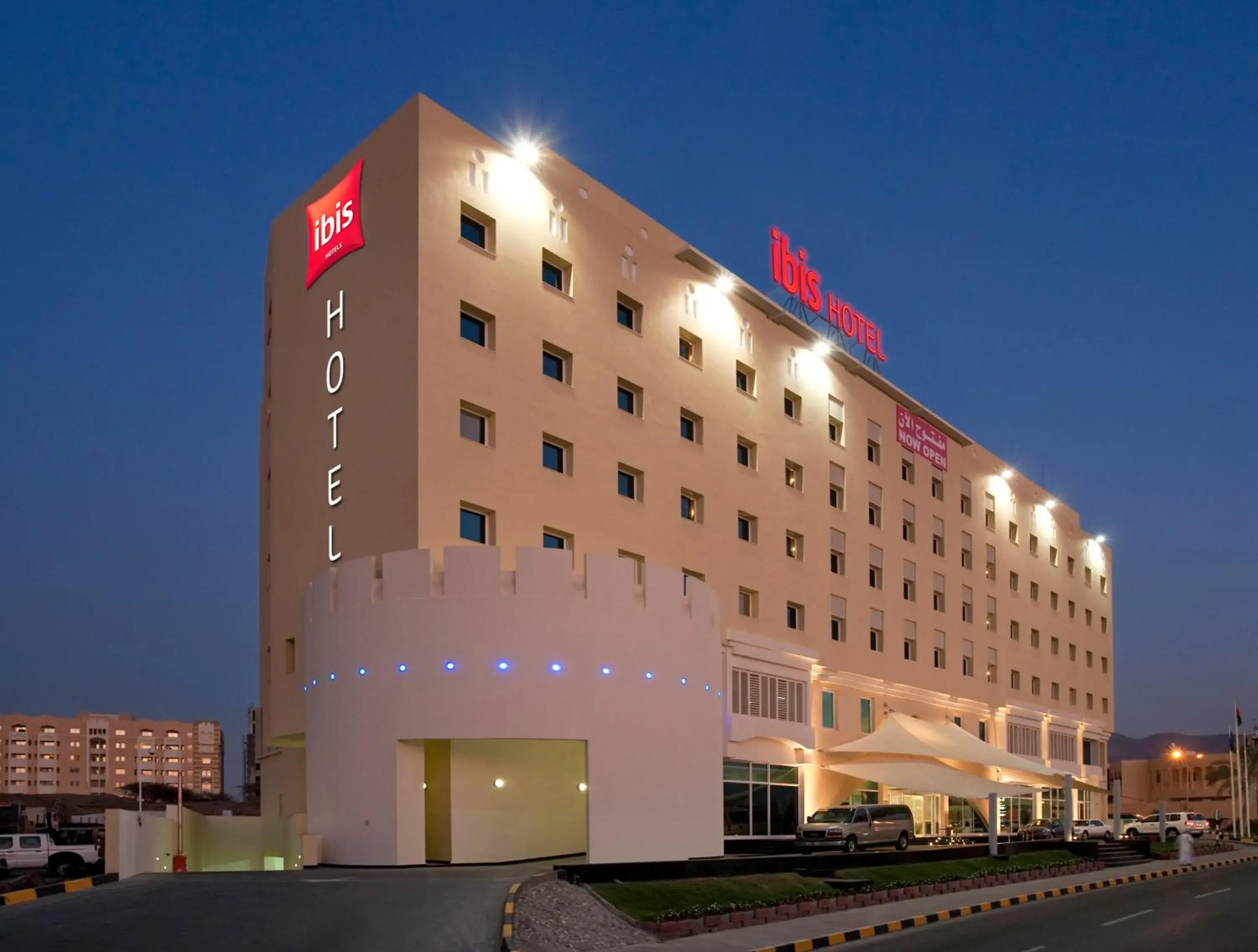 Facade/entrance in ibis Muscat Facade/entrance in ibis Muscat