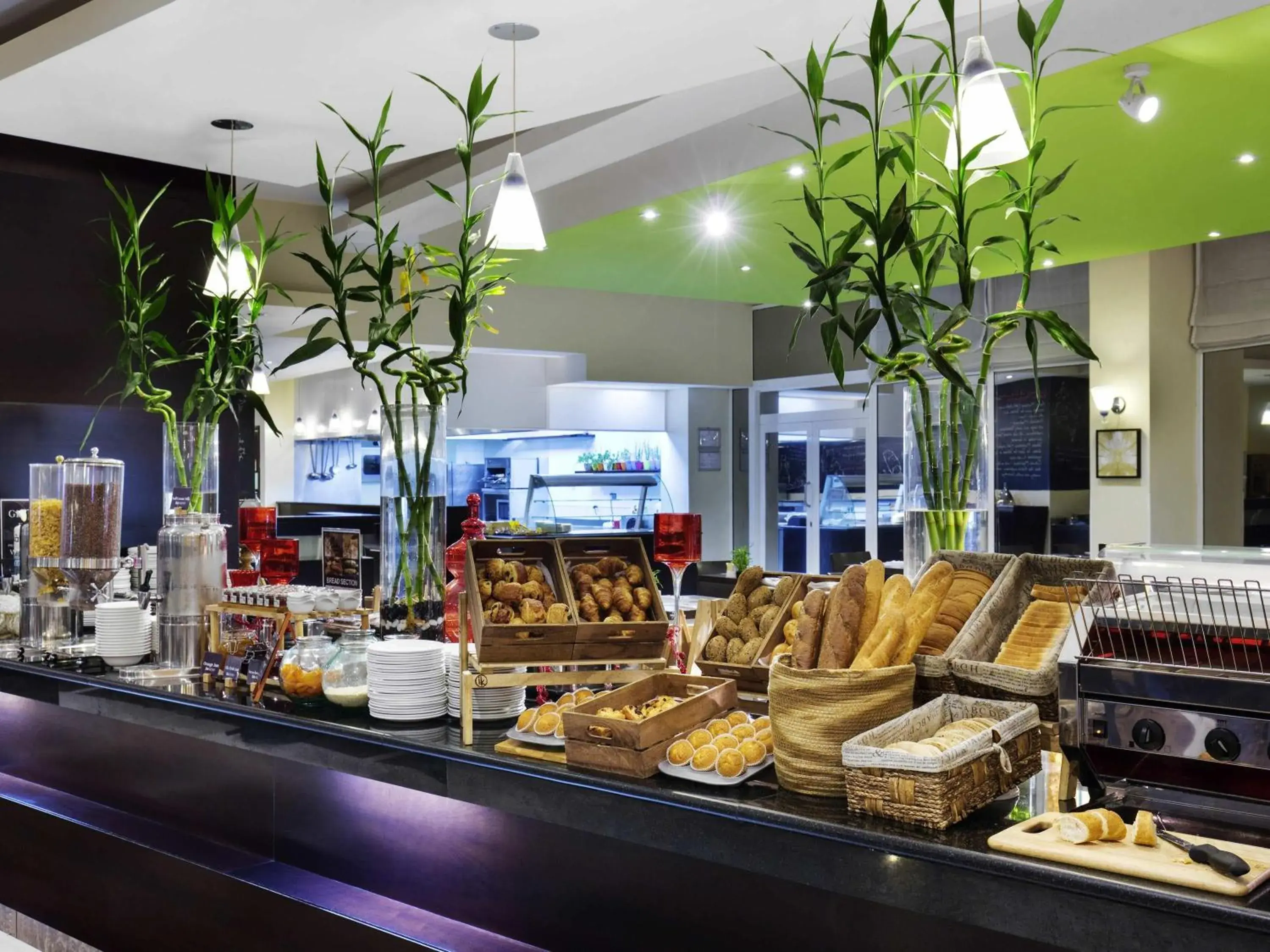 Restaurant/places to eat in ibis Muscat Restaurant/places to eat in ibis Muscat