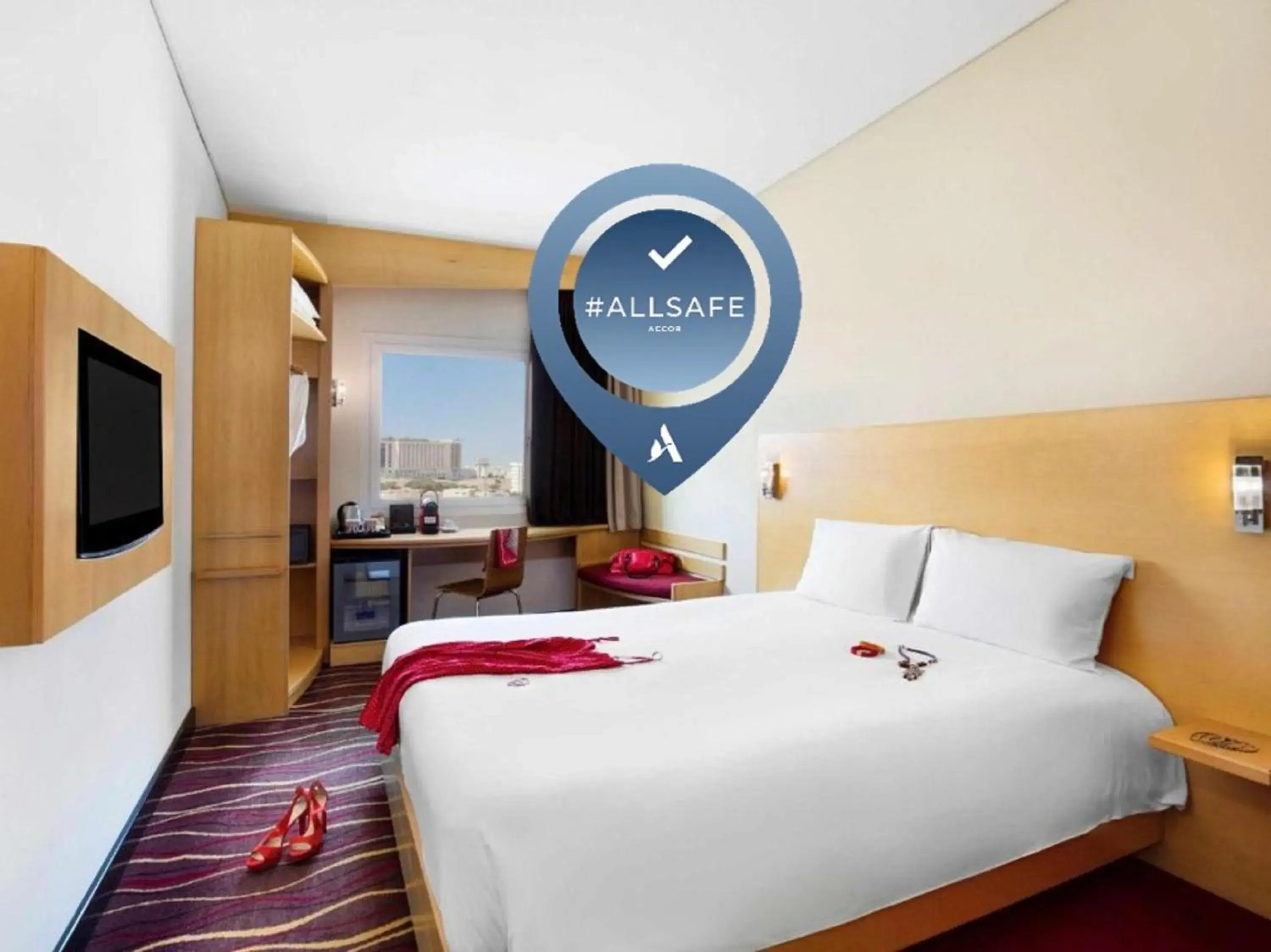 Photo of the whole room, Bed in ibis Muscat Photo of the whole room, Bed in ibis Muscat