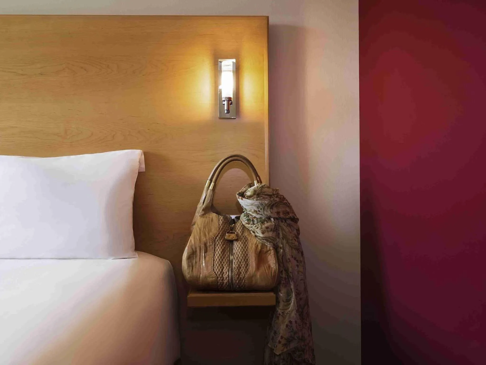 Bedroom, Bed in ibis Muscat