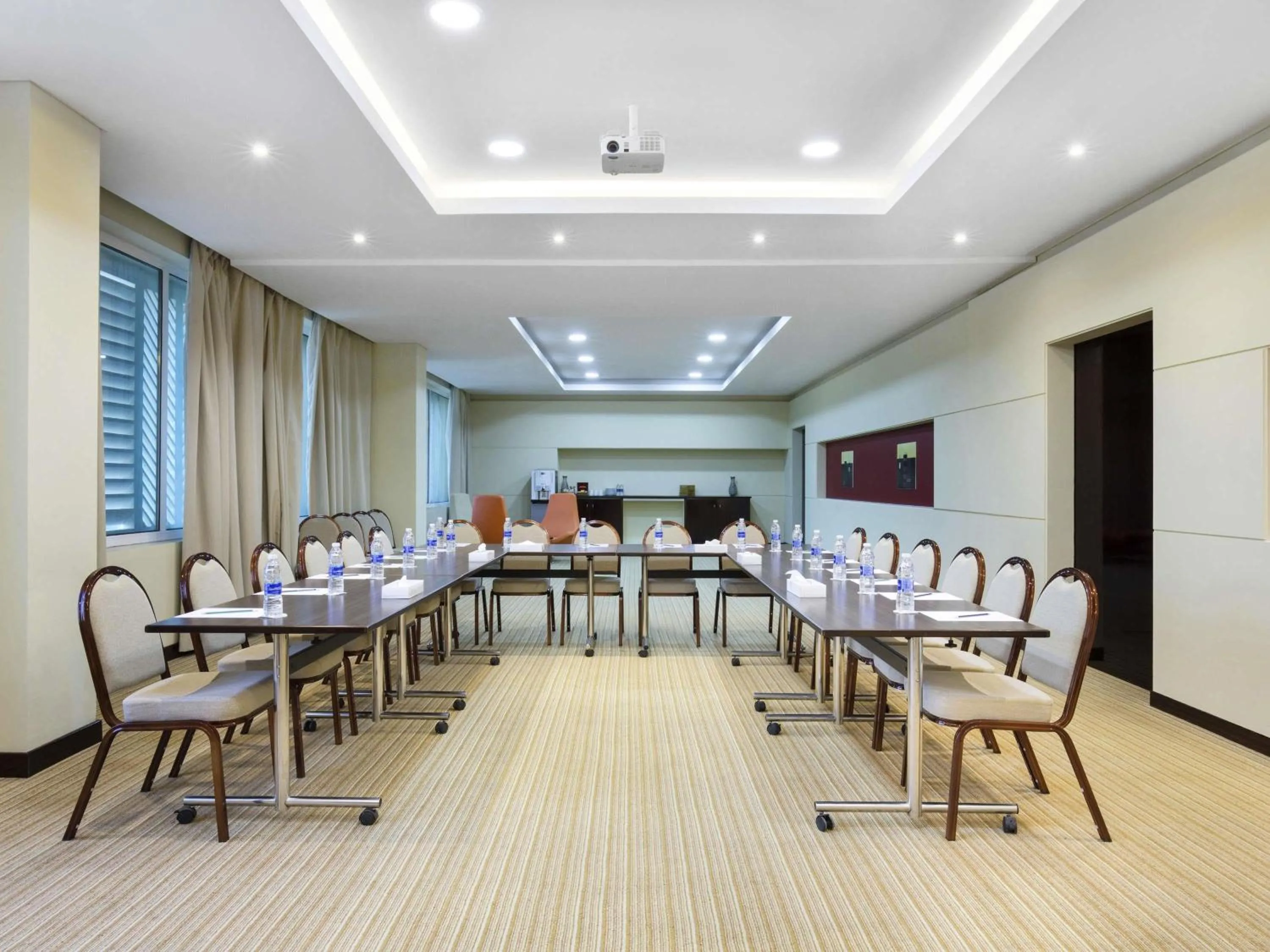 Meeting/conference room in ibis Muscat