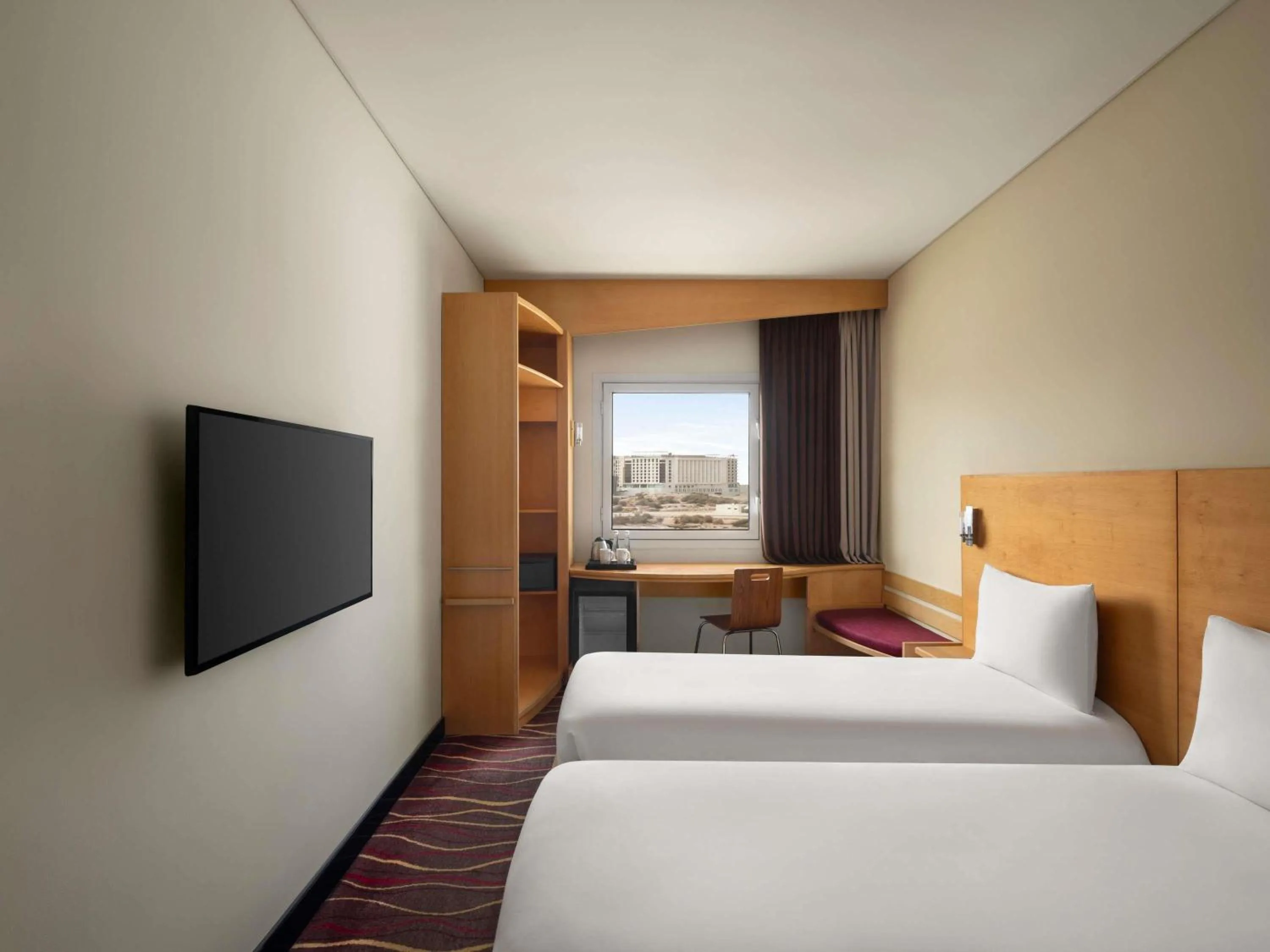 Bedroom, Bed in ibis Muscat