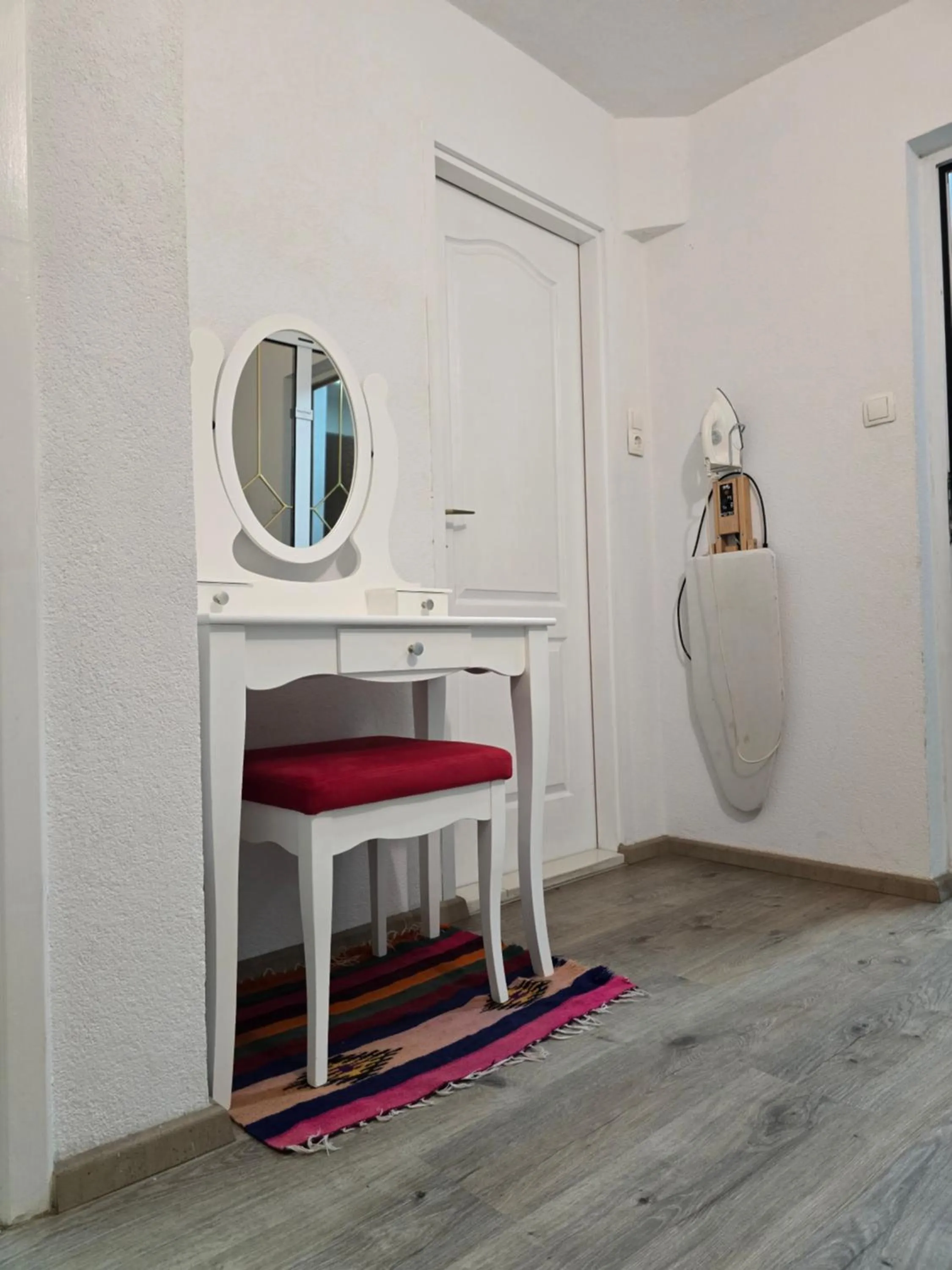 flat iron in Pansion Infinity