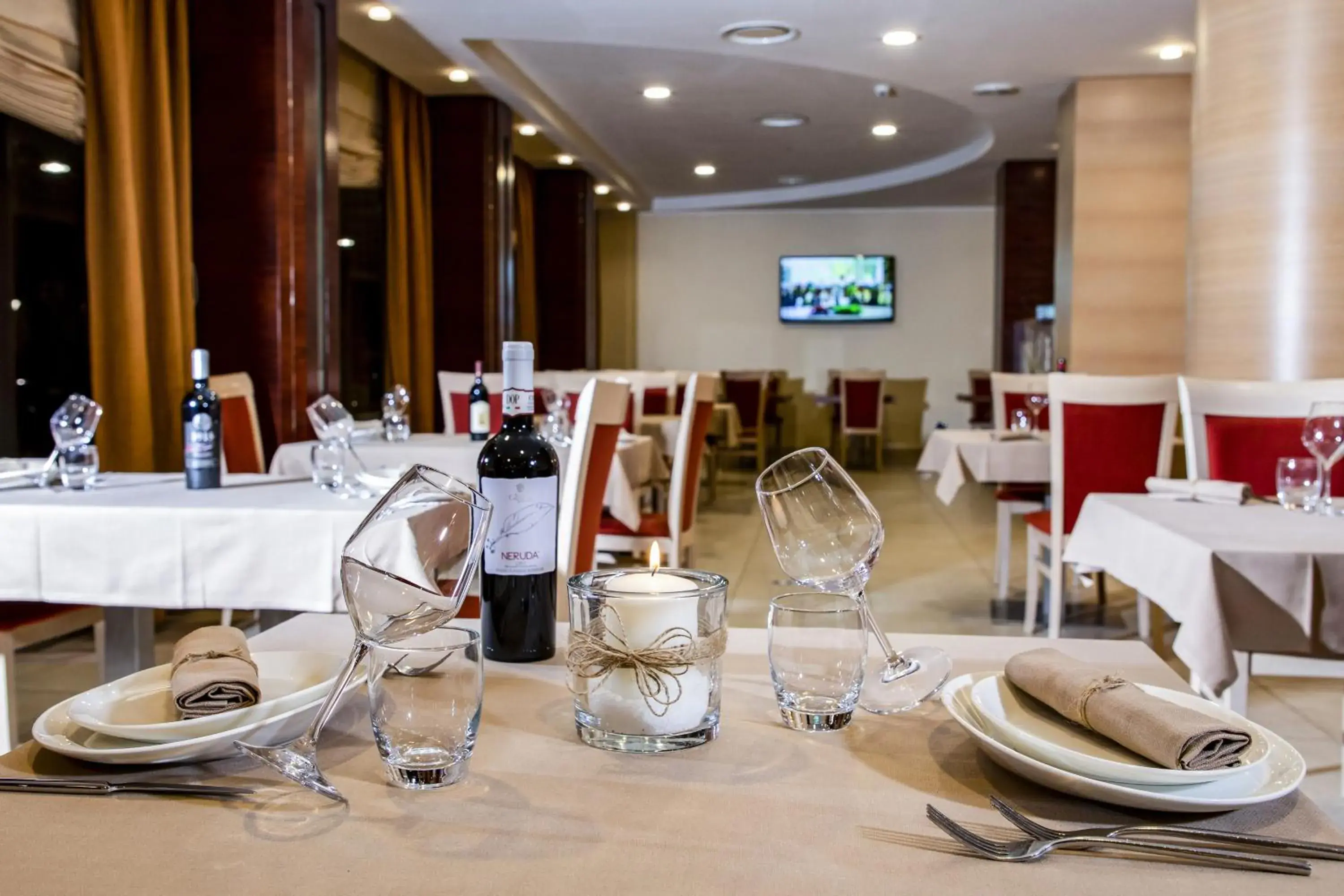 Restaurant/places to eat in BV President Hotel Restaurant/places to eat in BV President Hotel