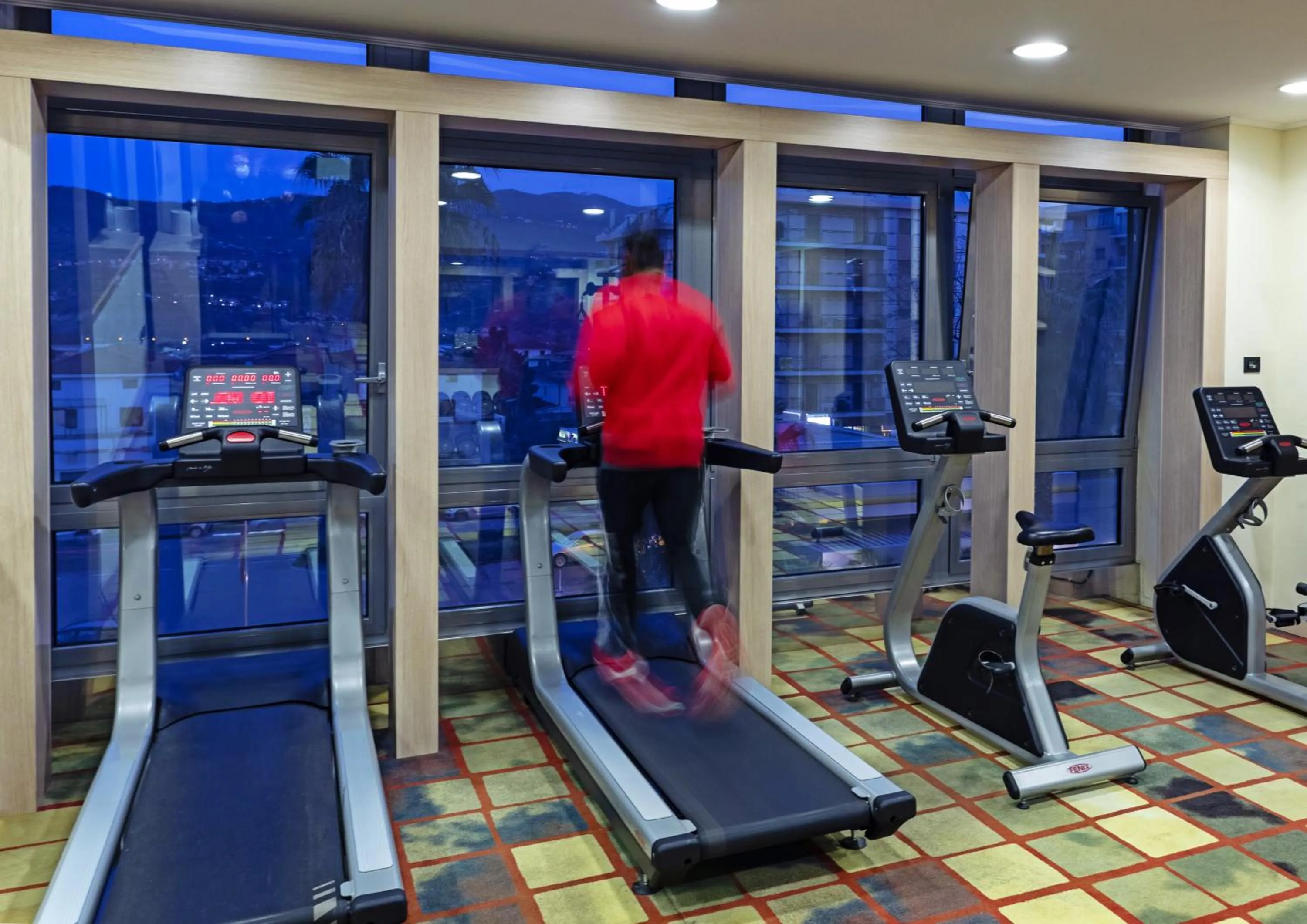 Fitness centre/facilities in BV President Hotel