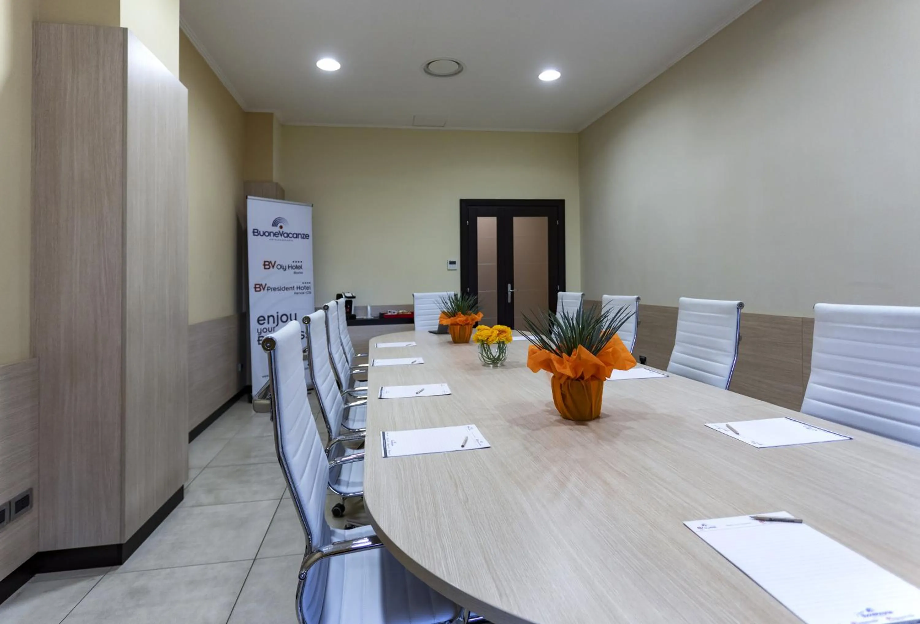 Business facilities in BV President Hotel