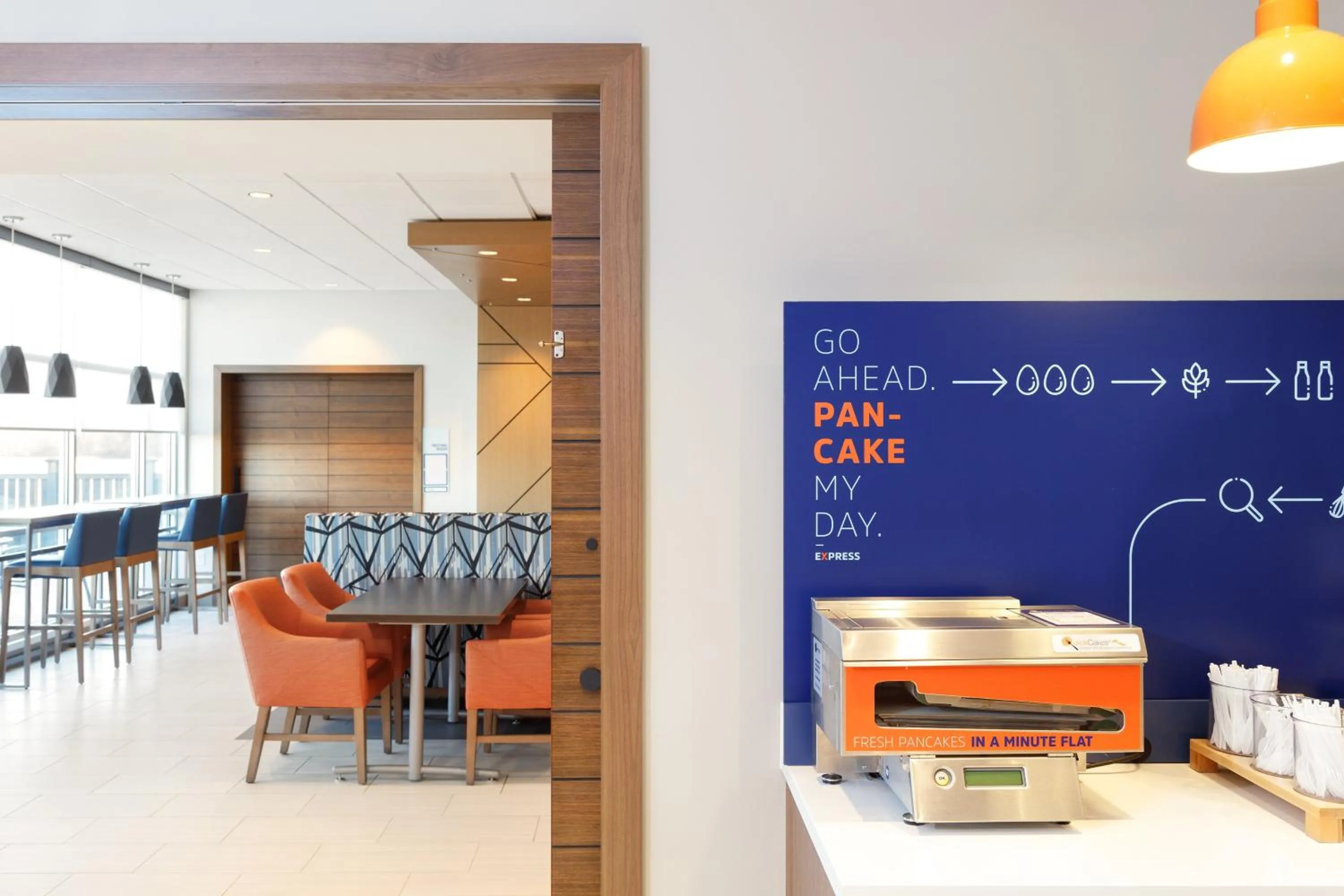 Breakfast in Holiday Inn Express Portland South - Lake Oswego by IHG