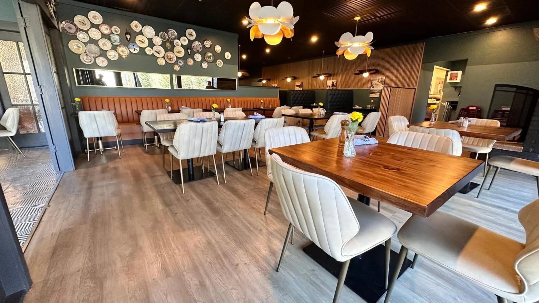 Restaurant/places to eat in Holiday Inn Steamboat Springs by IHG