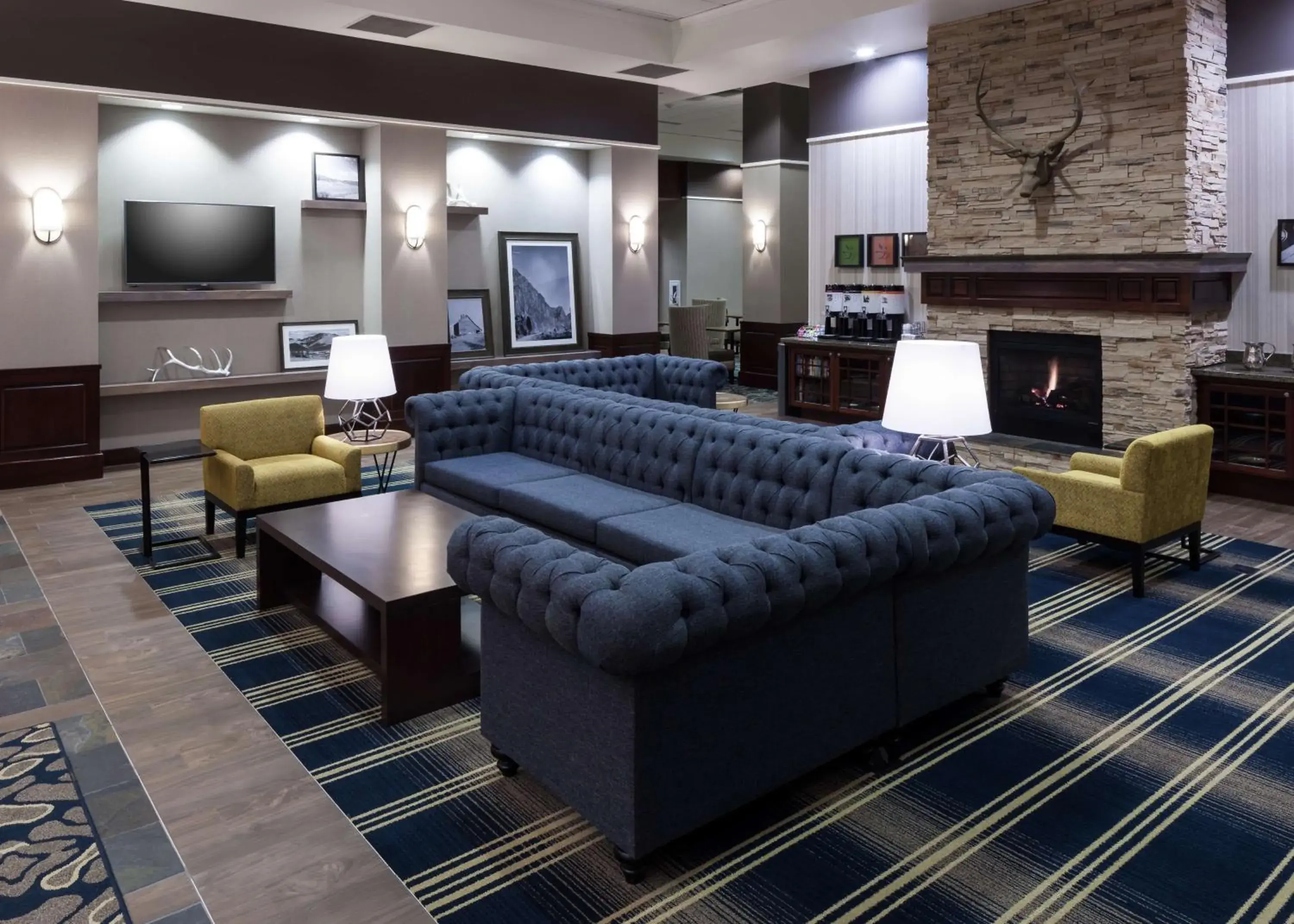 Lobby or reception in Hampton Inn & Suites Boise-Downtown Lobby or reception in Hampton Inn & Suites Boise-Downtown
