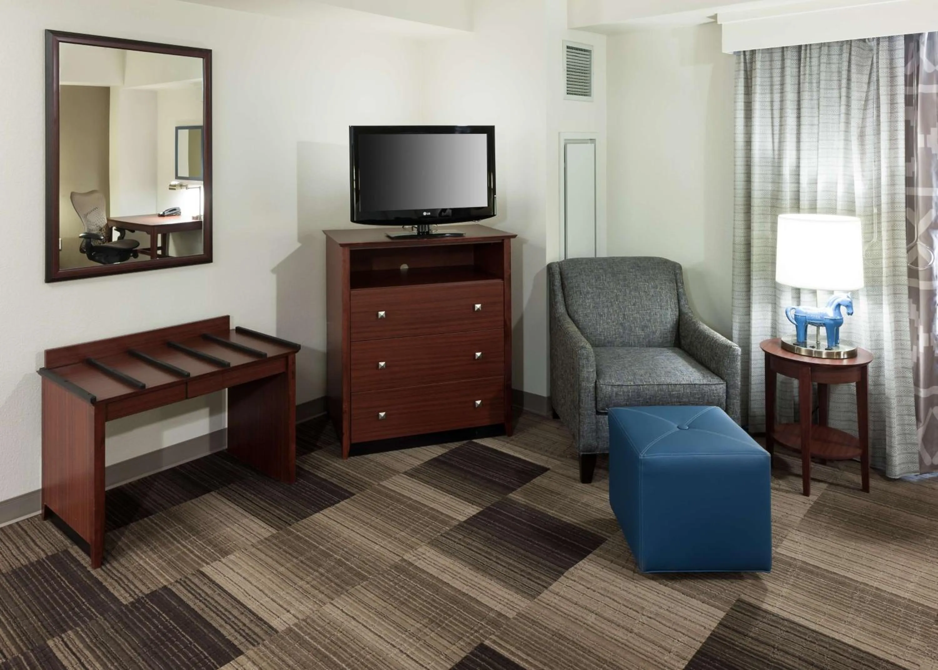 Bed in Hampton Inn & Suites Boise-Downtown