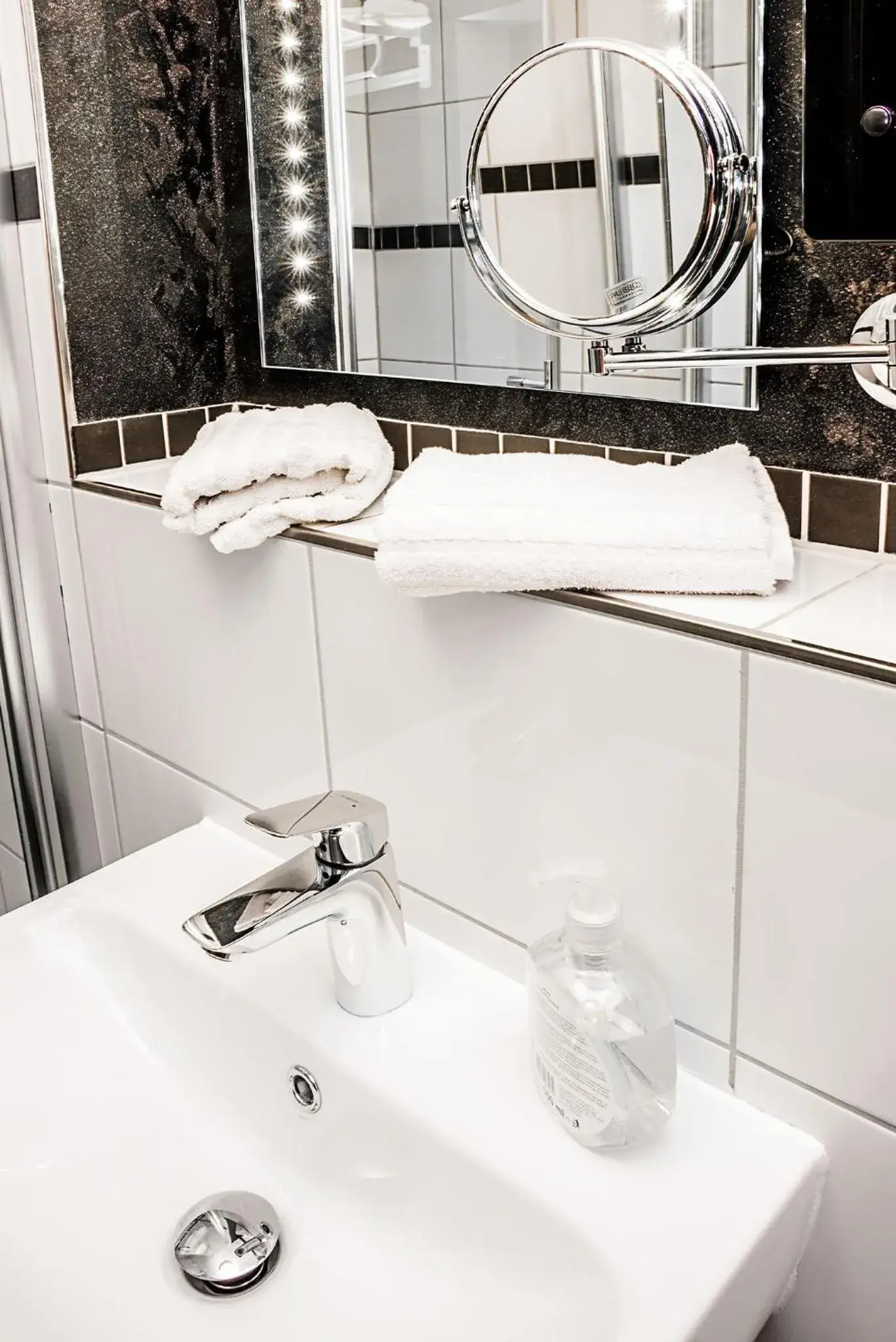 Budget Double Room in Hotel SleepInn Volkspark Budget Double Room in Hotel SleepInn Volkspark