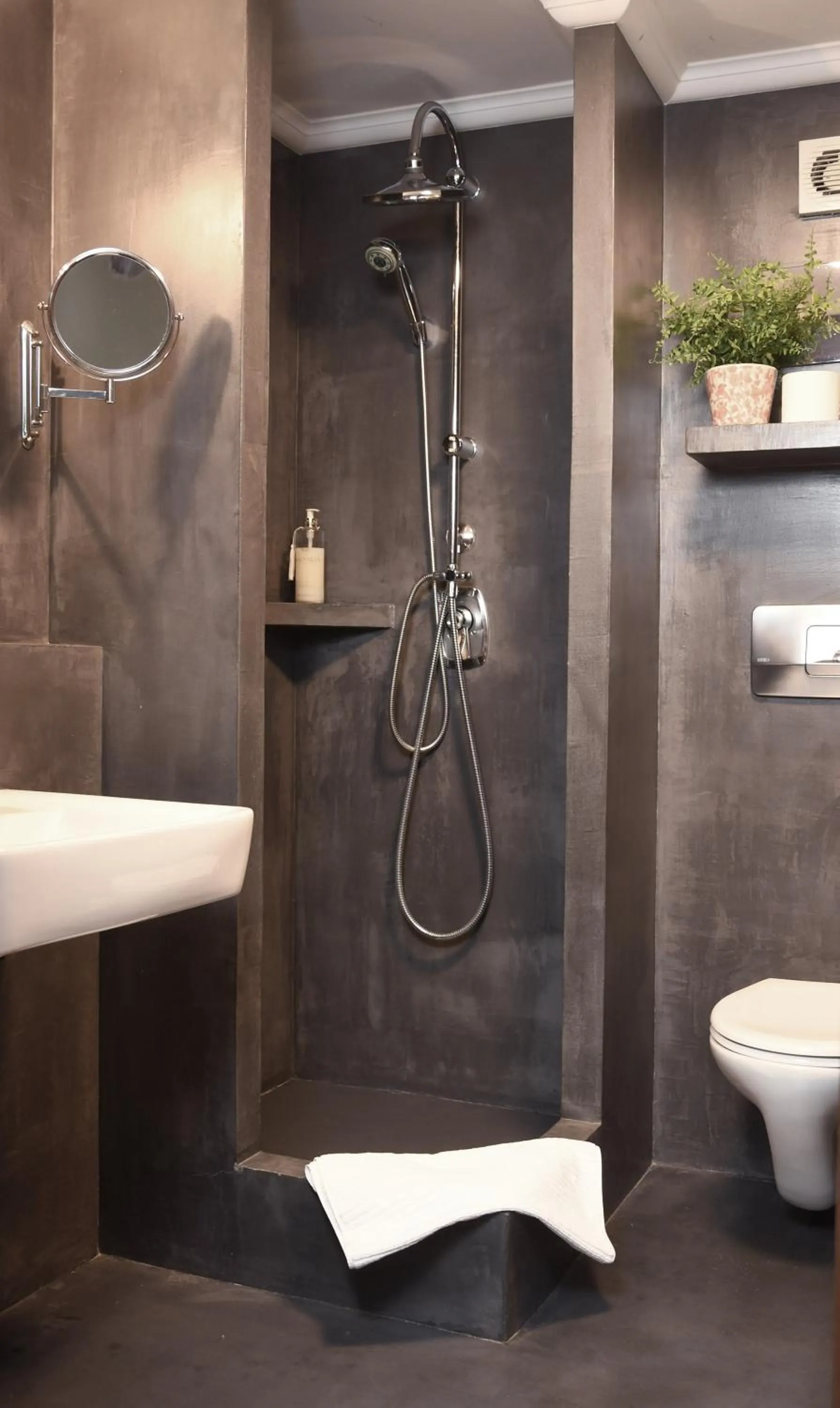 Bathroom in Landhotel Wolfschlugen