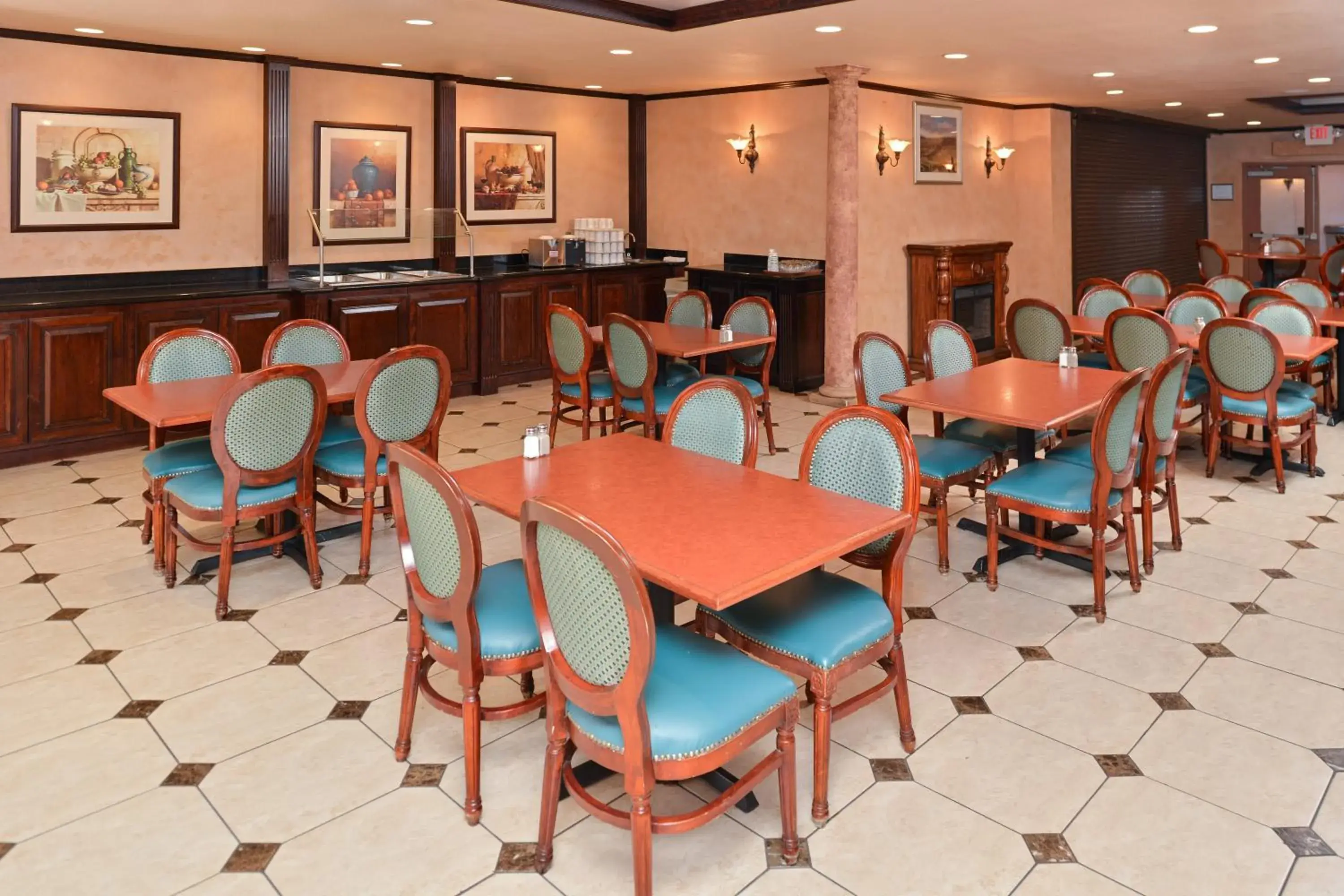 Breakfast in Holiday Inn Rancho Cordova - Northeast Sacramento by IHG Breakfast in Holiday Inn Rancho Cordova - Northeast Sacramento by IHG