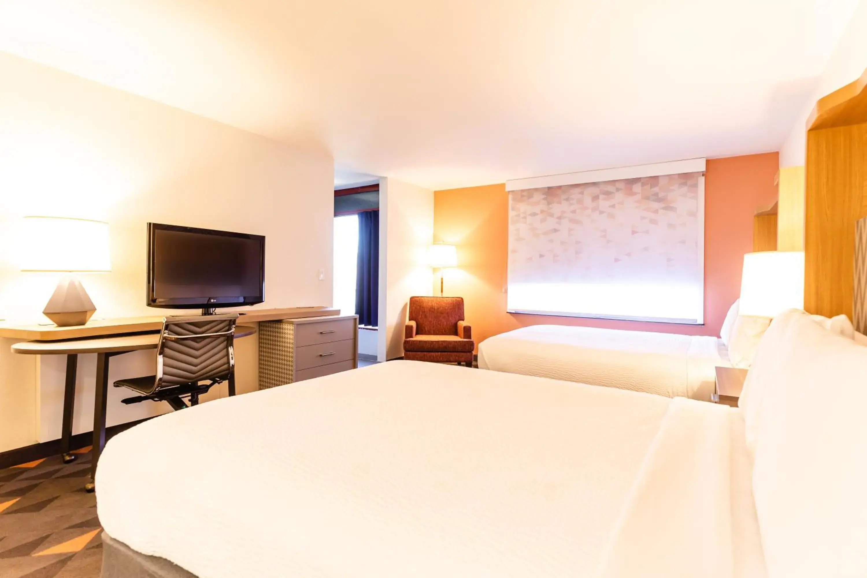 Bed in Holiday Inn Rancho Cordova - Northeast Sacramento by IHG Bed in Holiday Inn Rancho Cordova - Northeast Sacramento by IHG