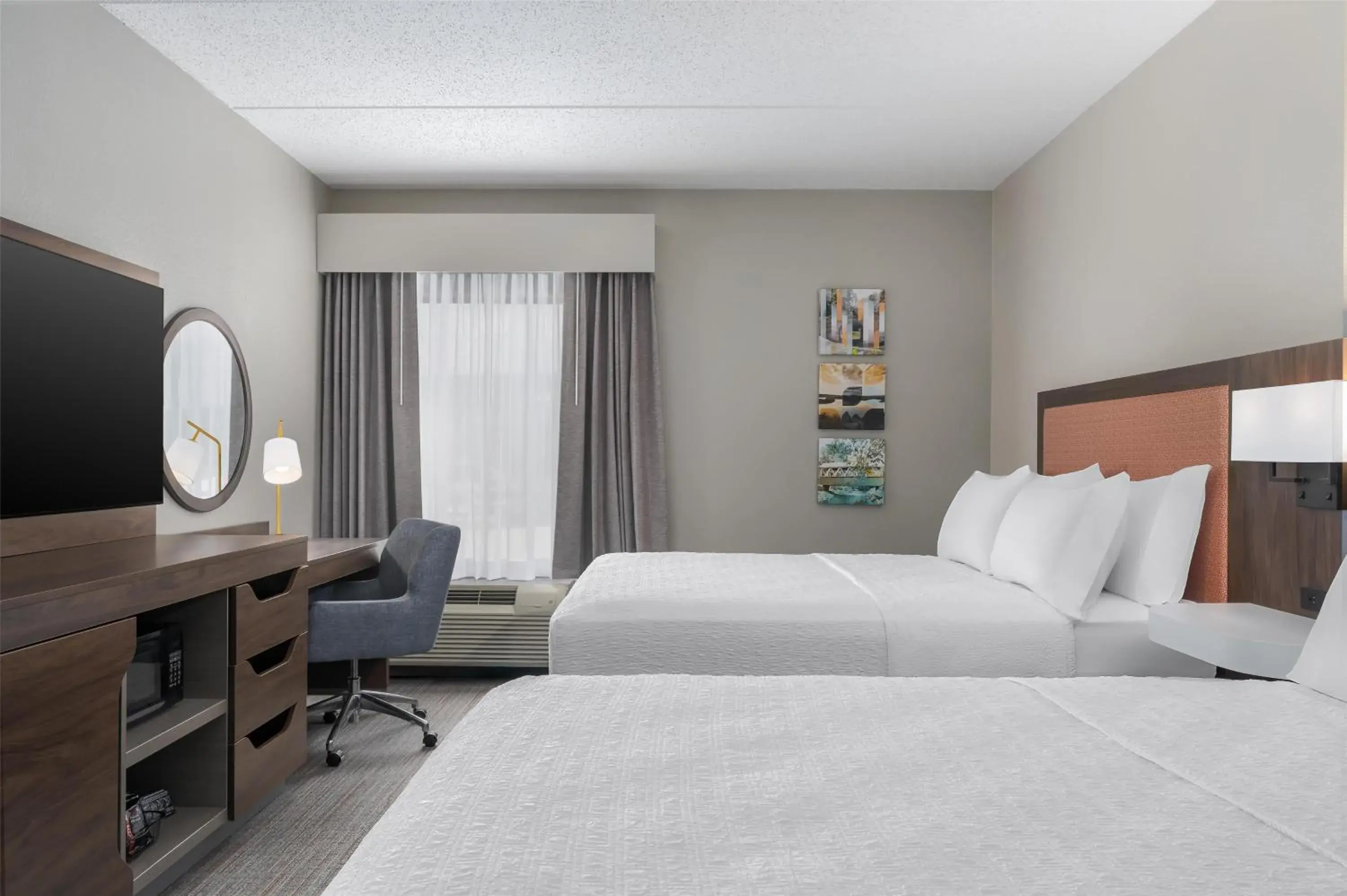 Bed in Hampton Inn Altoona Bed in Hampton Inn Altoona