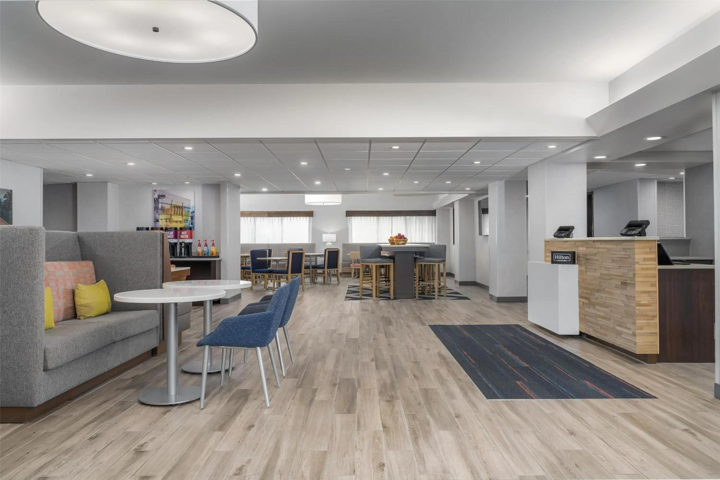 Lobby or reception in Hampton Inn Altoona