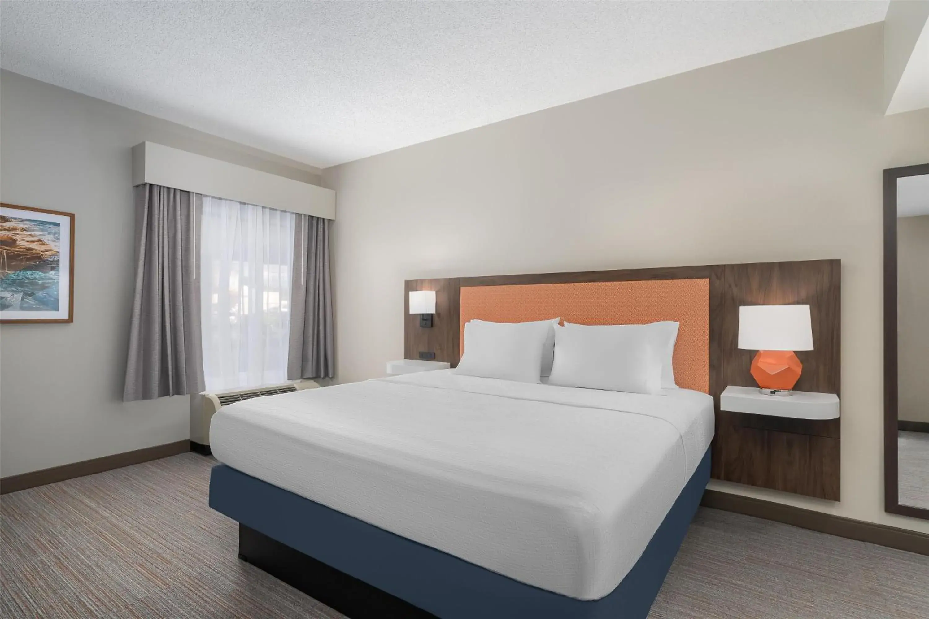 Bed in Hampton Inn Altoona Bed in Hampton Inn Altoona