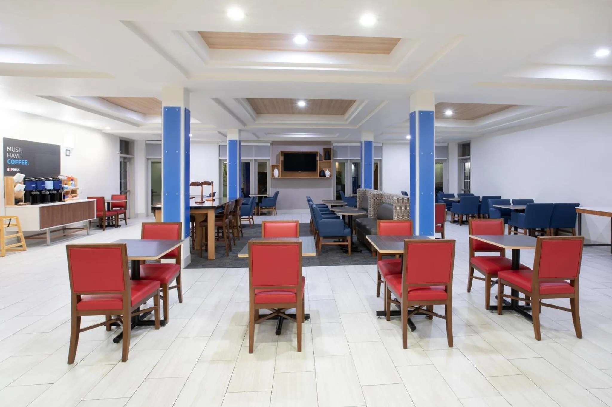 Breakfast in Holiday Inn Express & Suites Tucson by IHG