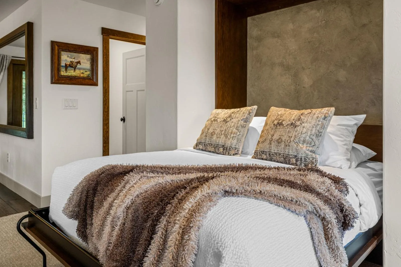 Photo of the whole room, Bed in Coyote Bluff Estate